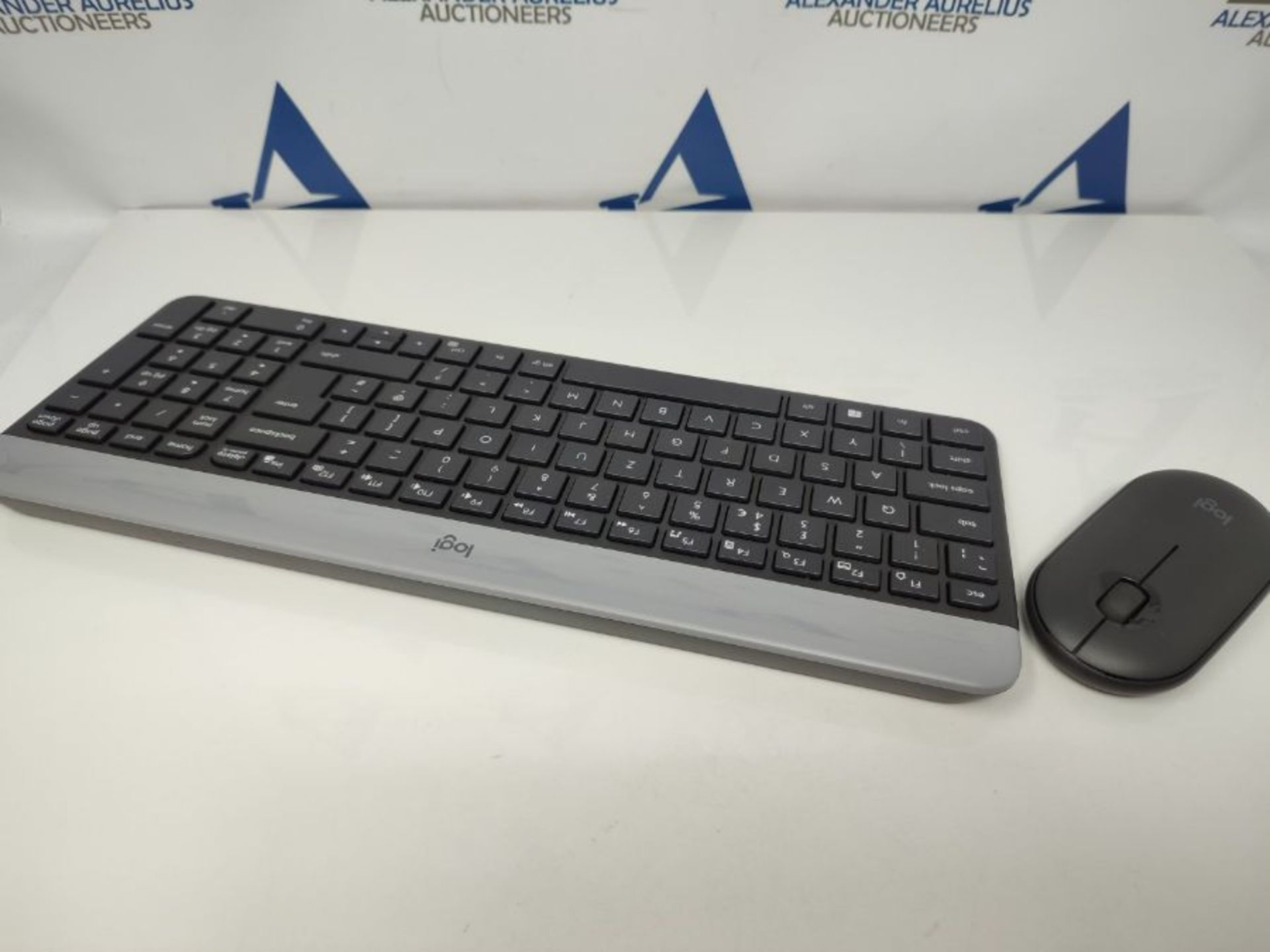 Logitech MK470 Slim Wireless Keyboard & Mouse Combo, QWERTZ German Layout - Black - Image 2 of 2