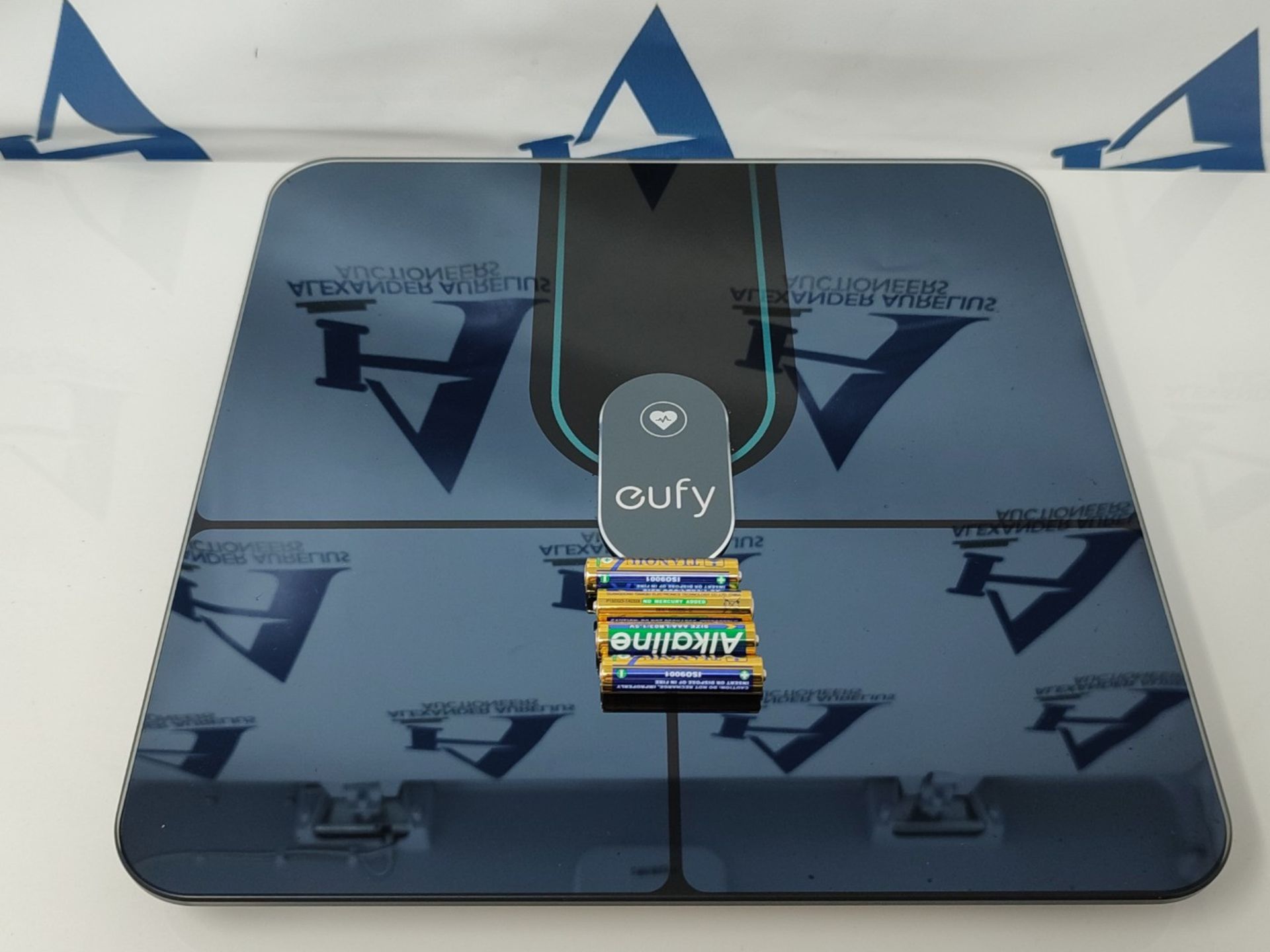 RRP £50.00 eufy Smart Scale P2 Pro, Digital Bathroom Scale with Wi-Fi Bluetooth, 16 Measurements - Image 2 of 2