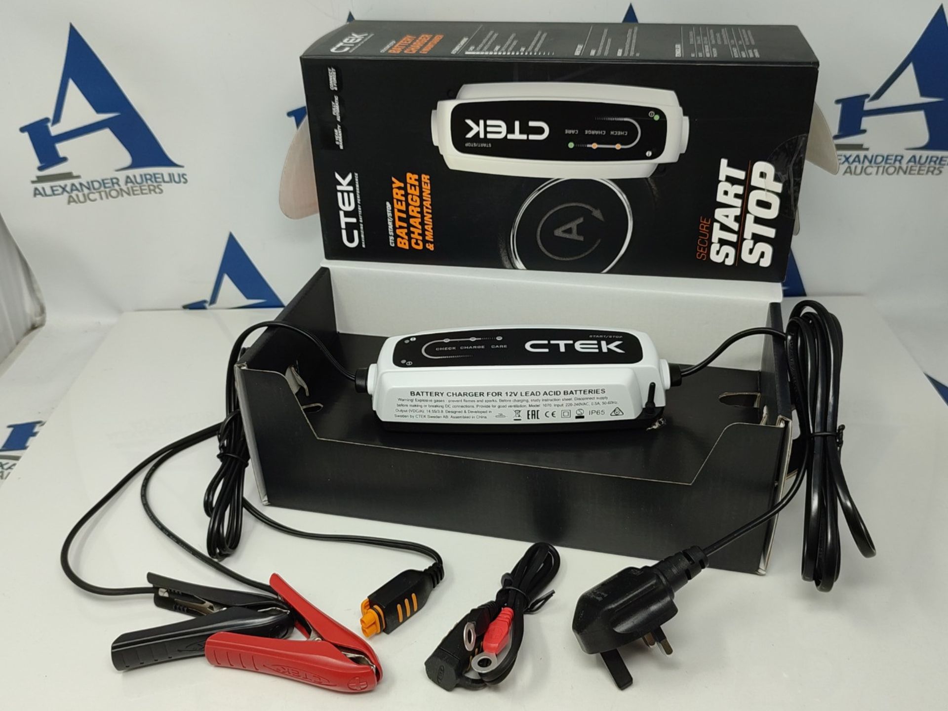 RRP £79.00 CTEK 40-106 CT5 Start/Stop, Battery Charger 12 V, Trickle Charger, Intelligent Charger - Image 4 of 10