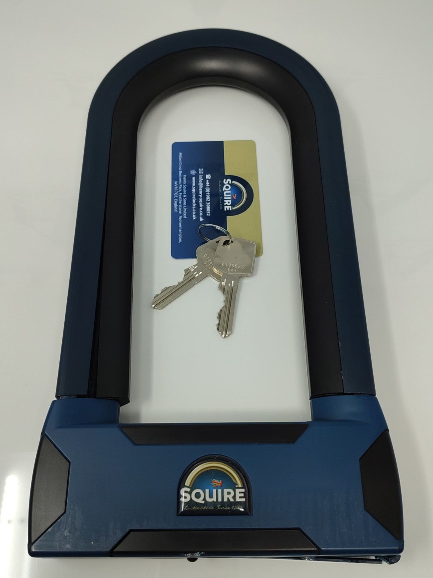 RRP £124.00 Squire Locks Stronghold D16/230 Keyed D-Lock: Hardened Boron Steel, 16mm Shackle, Sold - Image 3 of 3