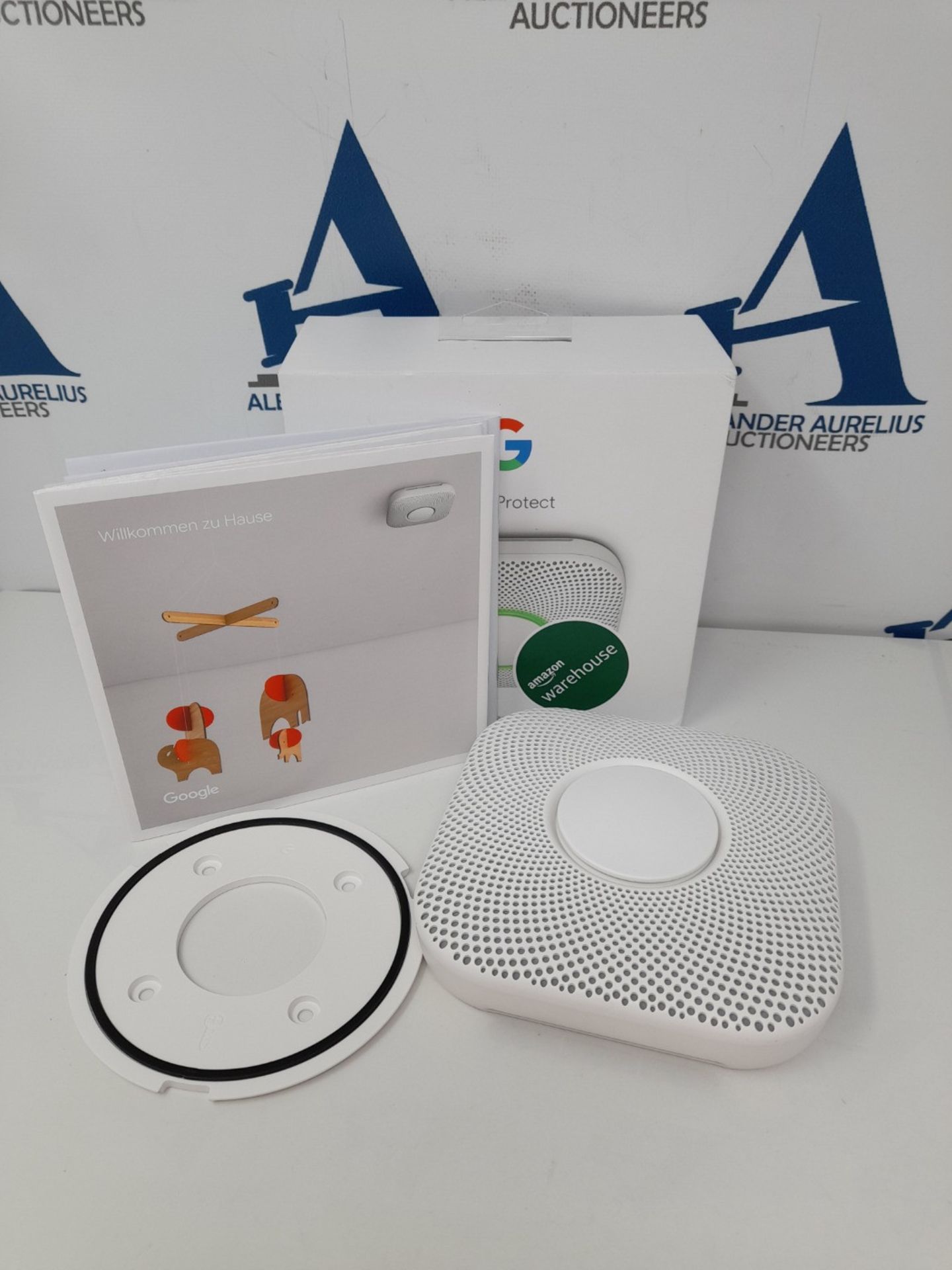RRP £109.00 Nest S3000BWDE Protect 2 Generation Smoke and Carbon Monoxide Detector, Set of 1, Whit - Image 2 of 3