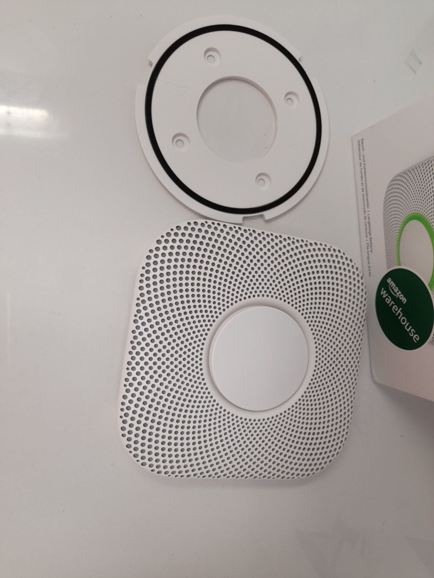 RRP £109.00 Nest S3000BWDE Protect 2 Generation Smoke and Carbon Monoxide Detector, Set of 1, Whit - Image 3 of 3