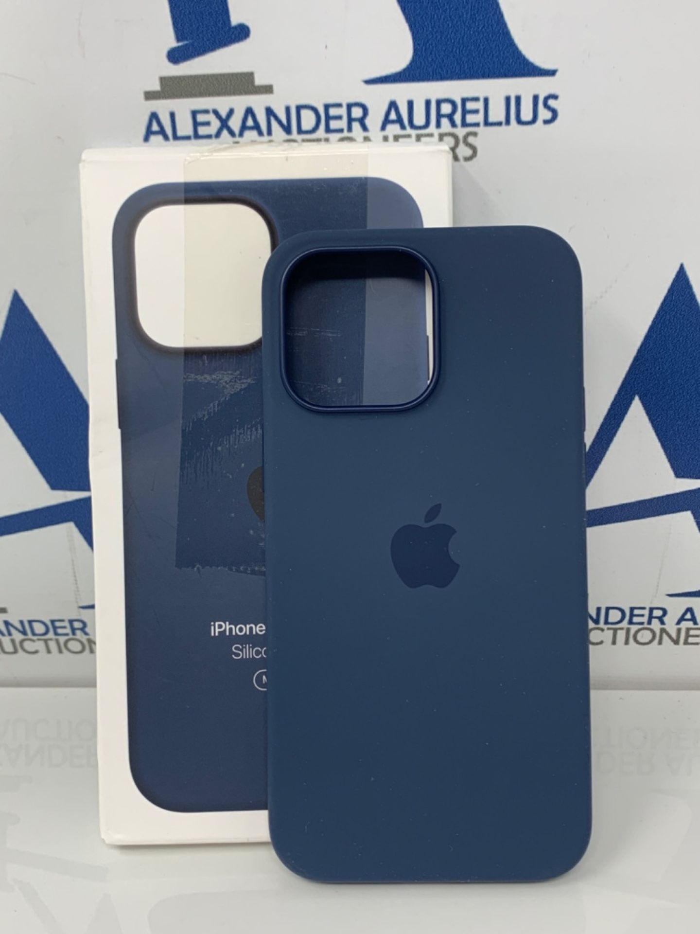 Apple Silicone Case with MagSafe (for iPhone 13 Pro Max) - Abyss Blue - Image 3 of 3