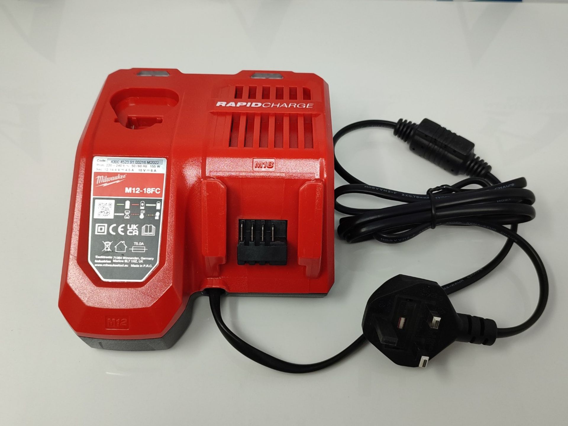 Milwaukee M12-18FC M12-M18 Multi Fast Charger, 230 V, One Size - Image 2 of 2