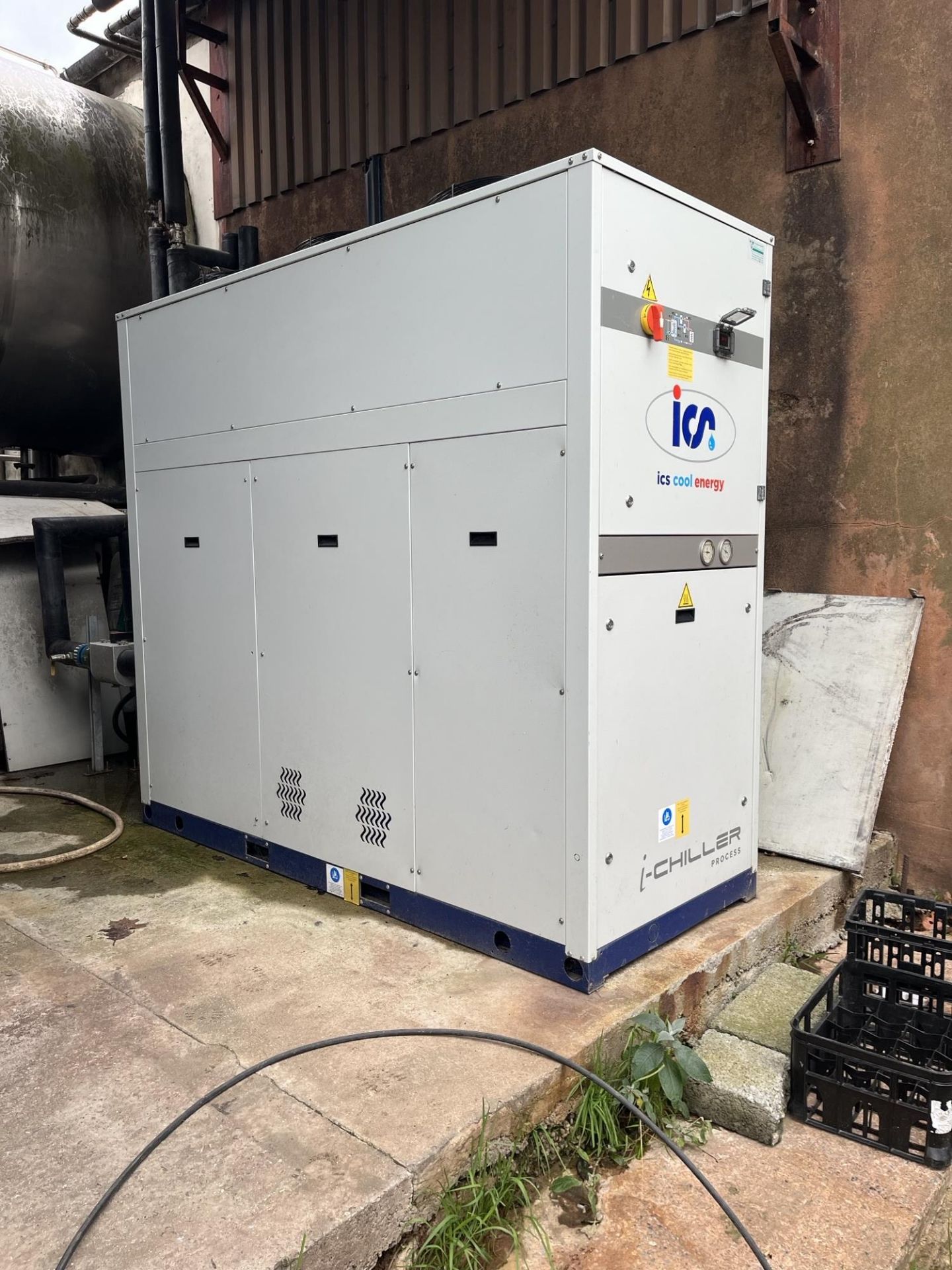 ICS chiller New in 2021 - Image 2 of 3