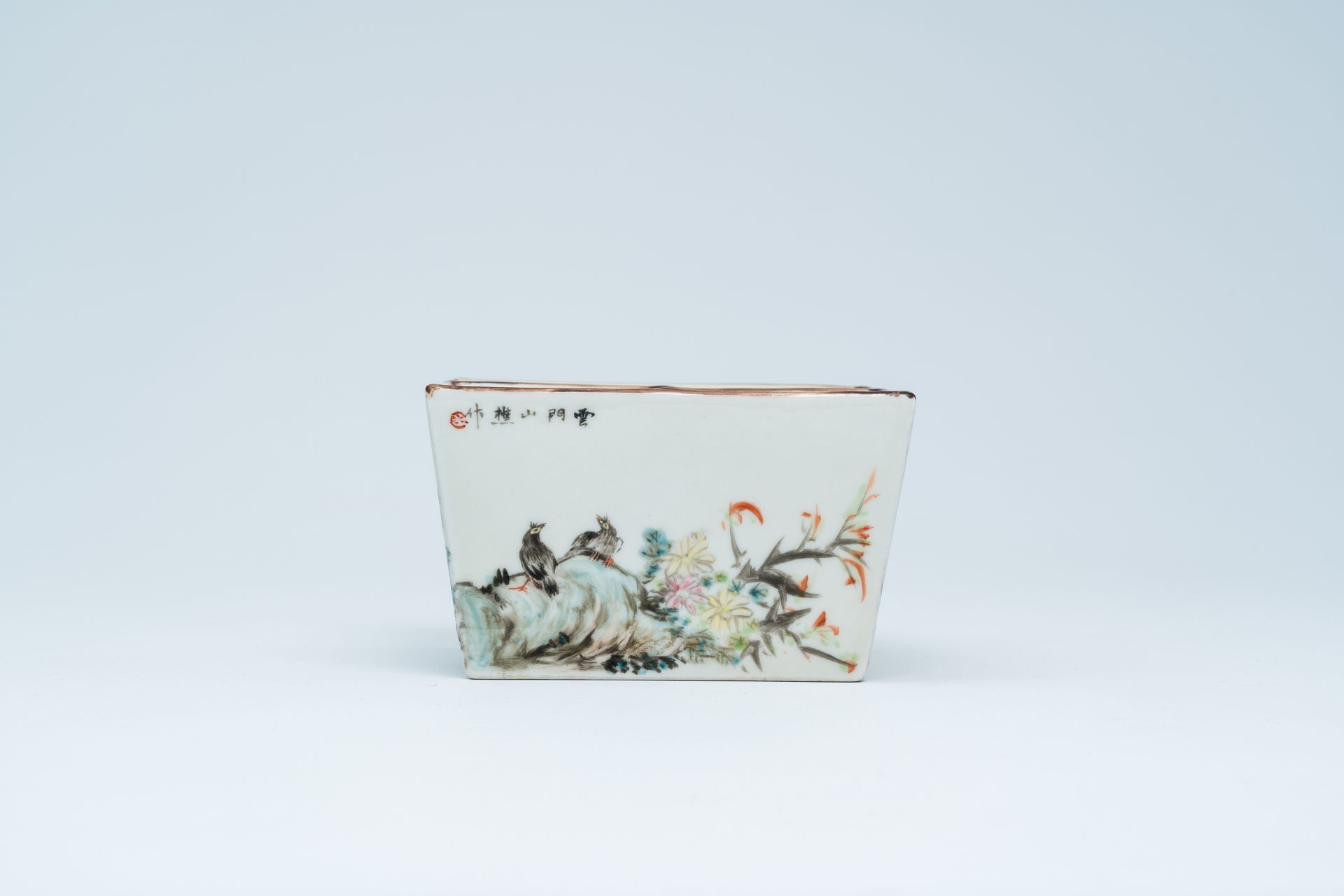 A square Chinese qianjiang cai bowl with three compartments, 19th/20th C. - Bild 5 aus 18
