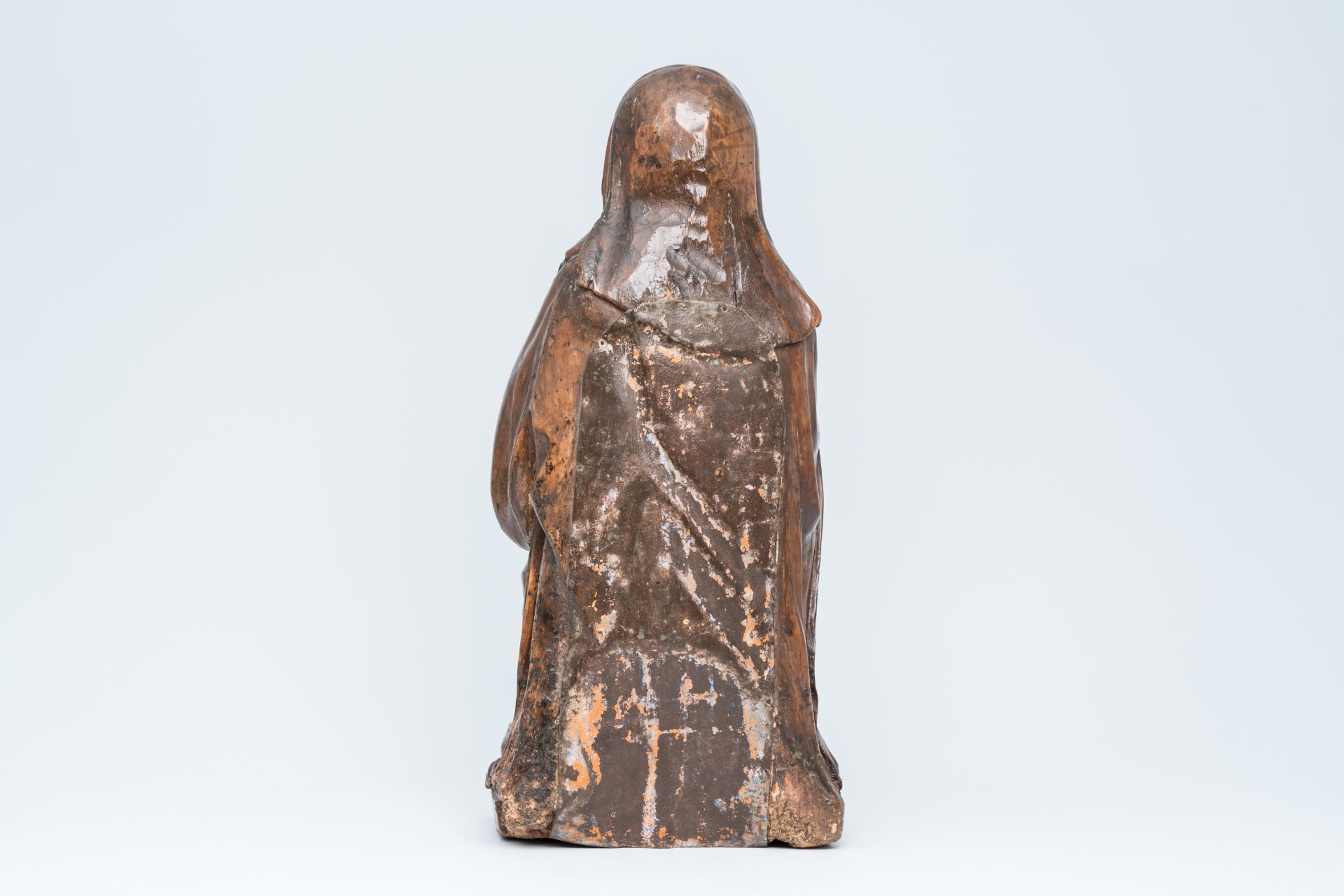 A Flemish carved wood our Lady of Sorrows, 16th/17th C. - Image 3 of 5