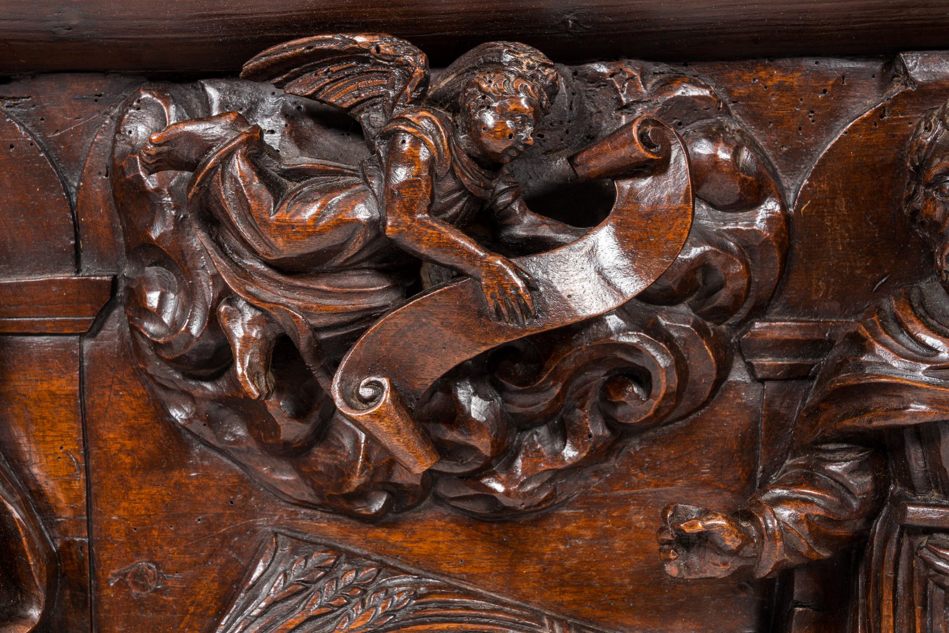 A large Flemish carved wood 'Nativity' panel, 17th C. - Image 4 of 6