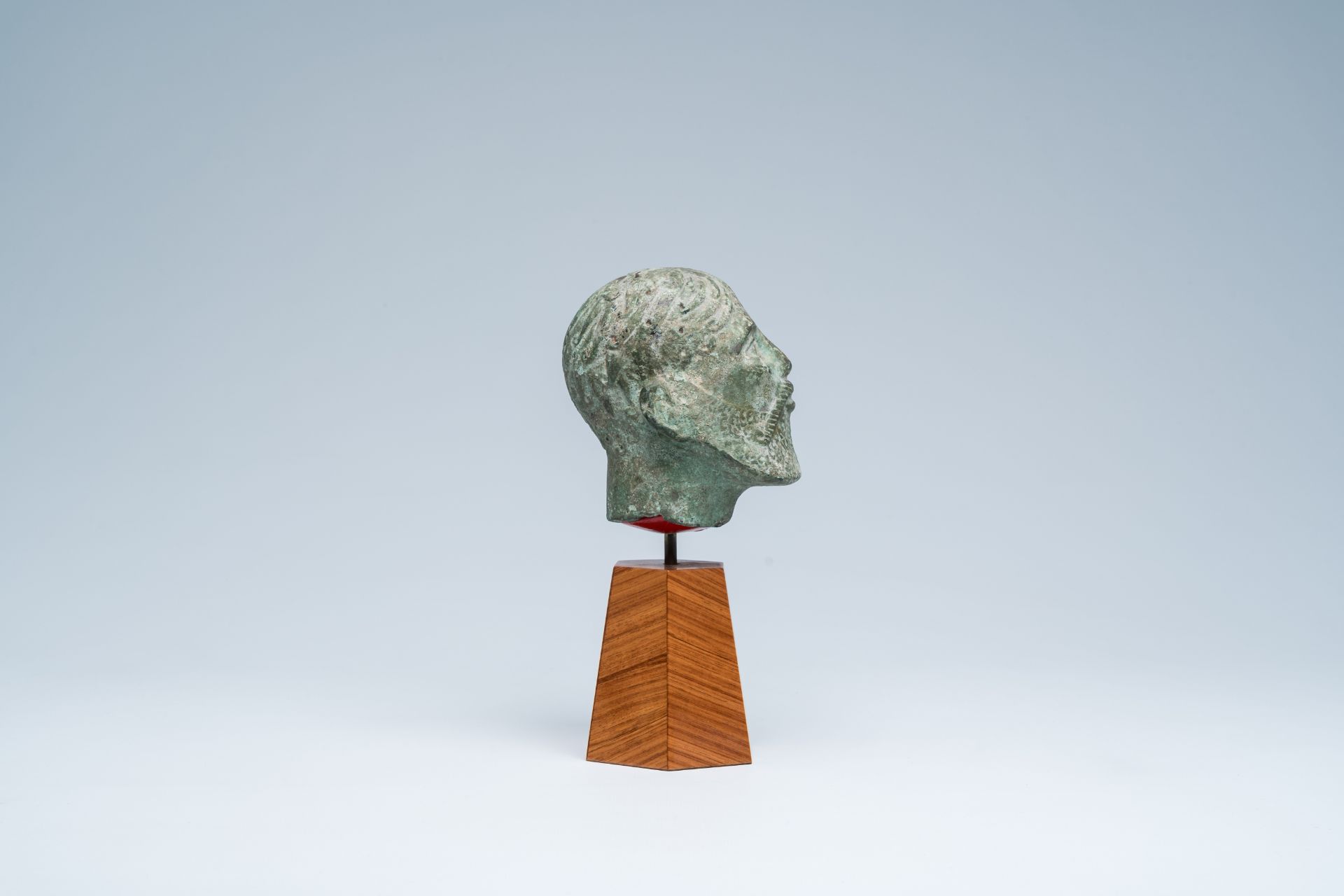A bronze head of a bearded man after the Antique, probably Grand Tour, Italy, 19th C. - Image 5 of 7