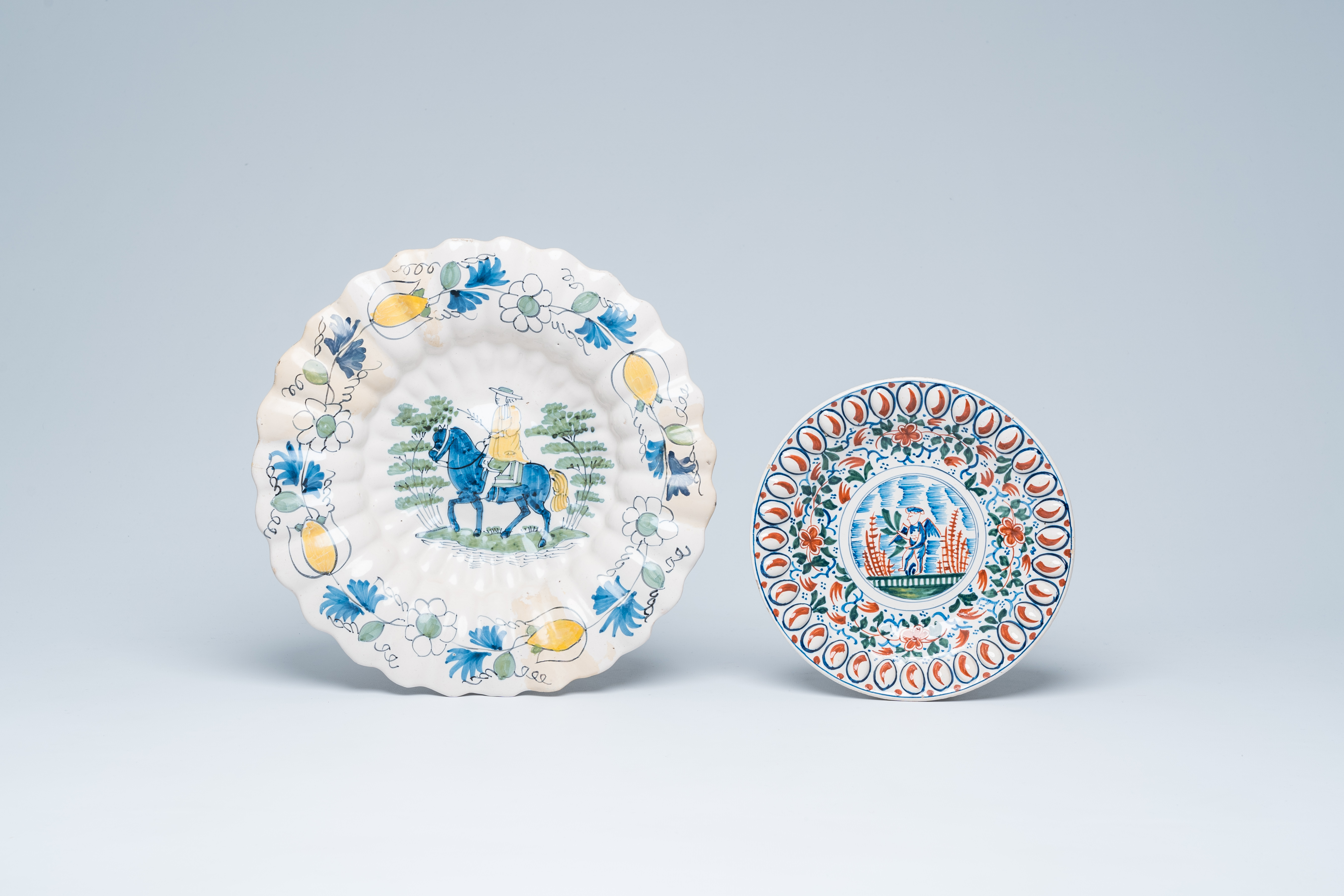 Five polychrome Delft dishes, England and The Netherlands, 18th C. - Image 4 of 5