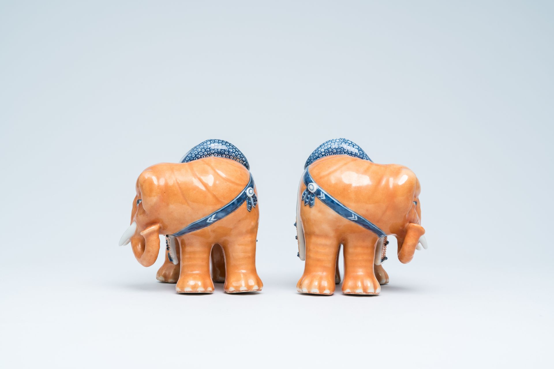 A pair of Chinese polychrome models of elephants, 20th C. - Image 4 of 15