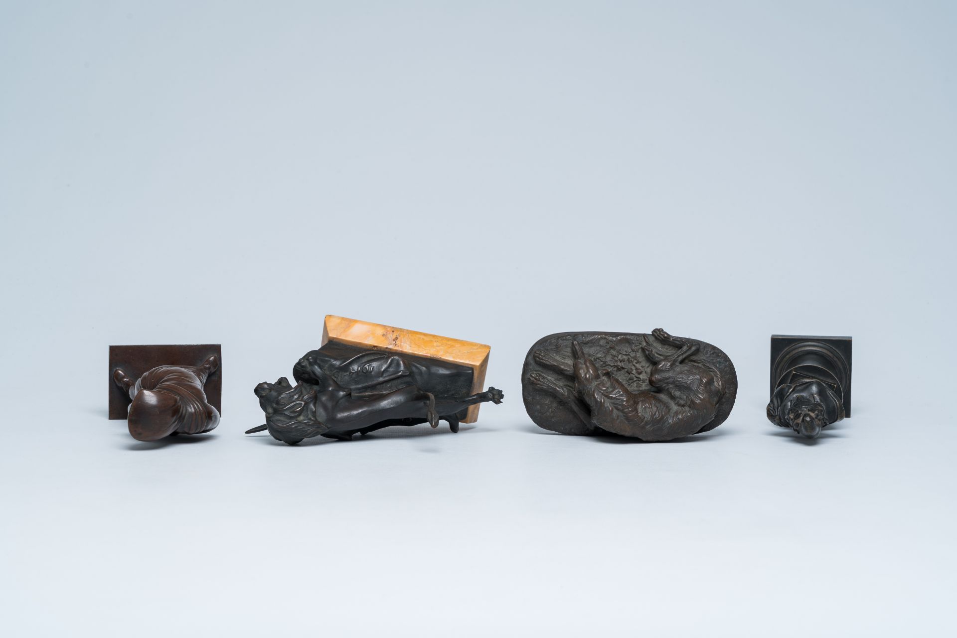 Four various patinated bronze sculptures, 19th/20th C. - Bild 6 aus 14