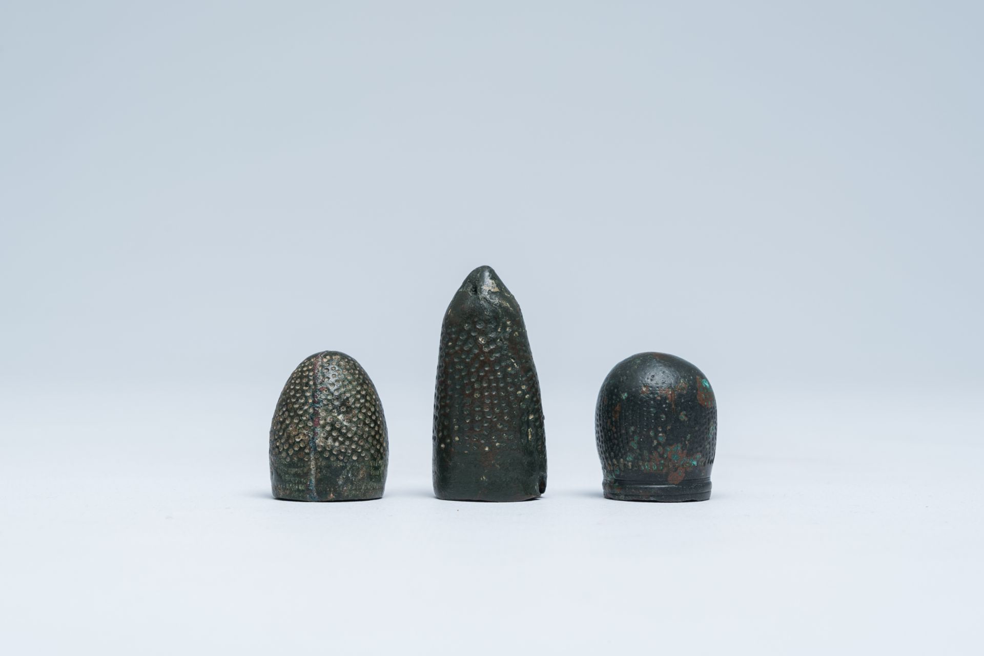 Three Moorish bronze thimbles, 9th/10th C. - Image 4 of 7