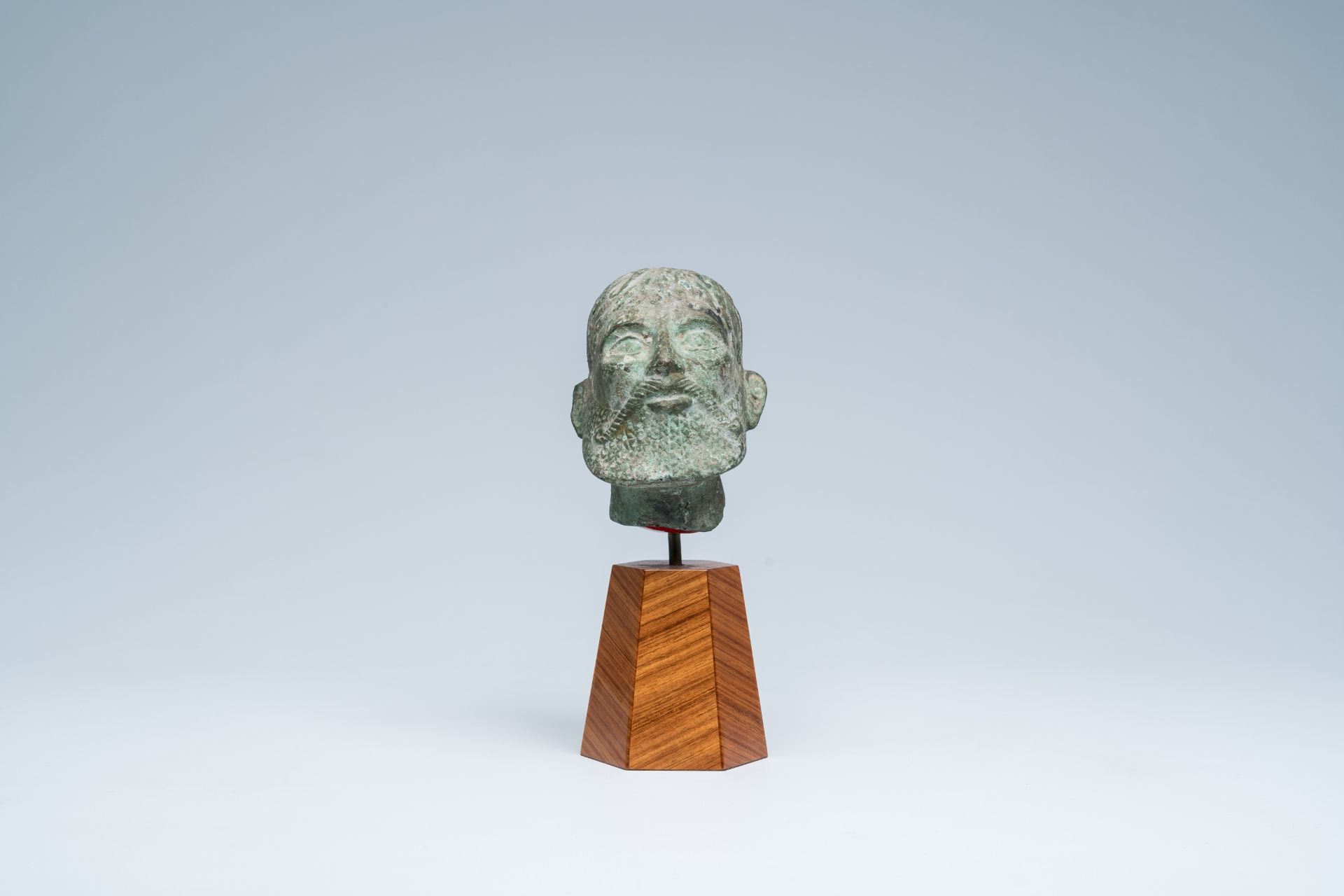 A bronze head of a bearded man after the Antique, probably Grand Tour, Italy, 19th C. - Image 2 of 7