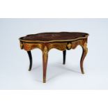 A French Historicism gilt mounted tortoiseshell and brass marquetry Boulle violin table, 19th C.