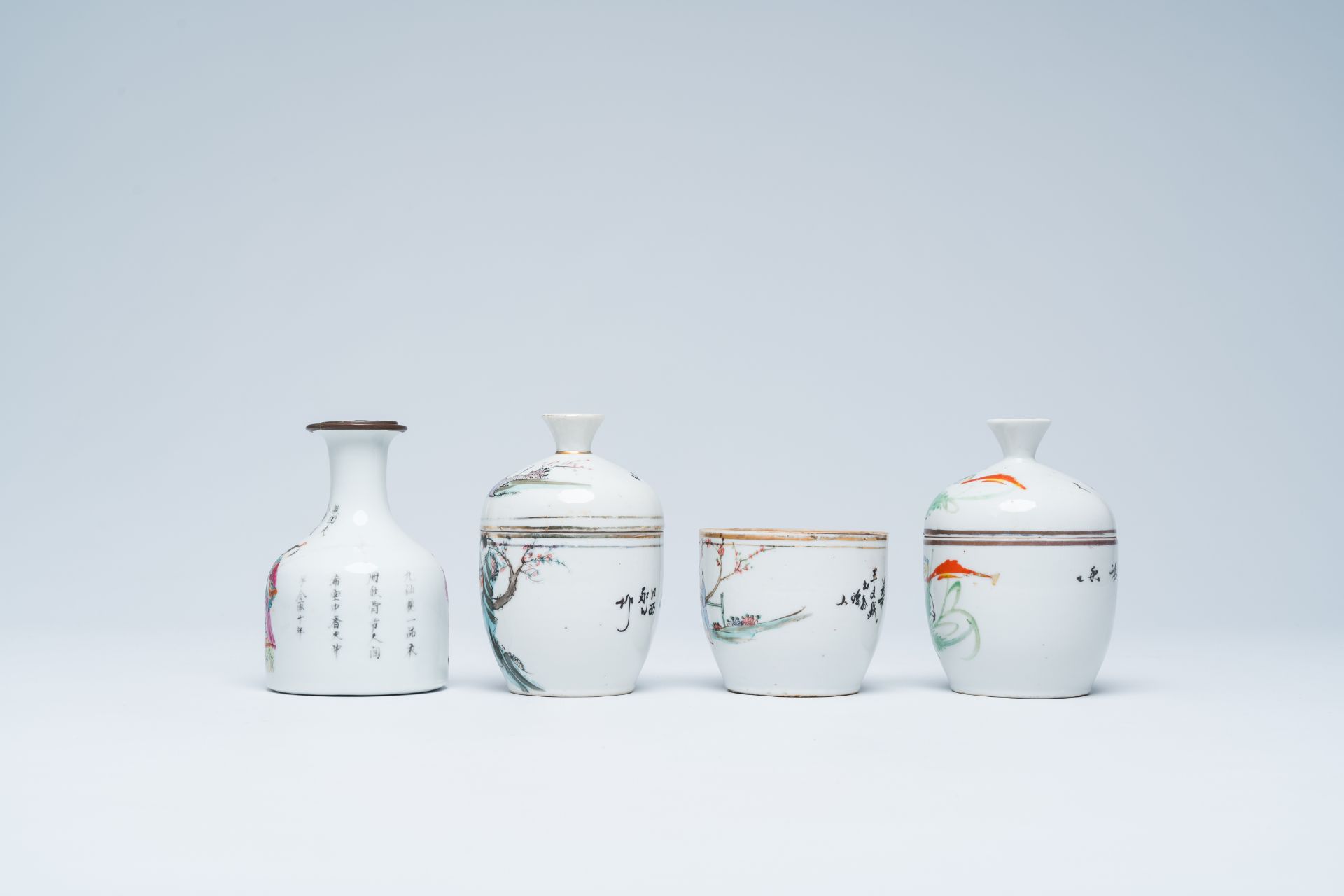 A varied collection of Chinese famille rose and qianjiang cai porcelain, 19th/20th C. - Image 9 of 35