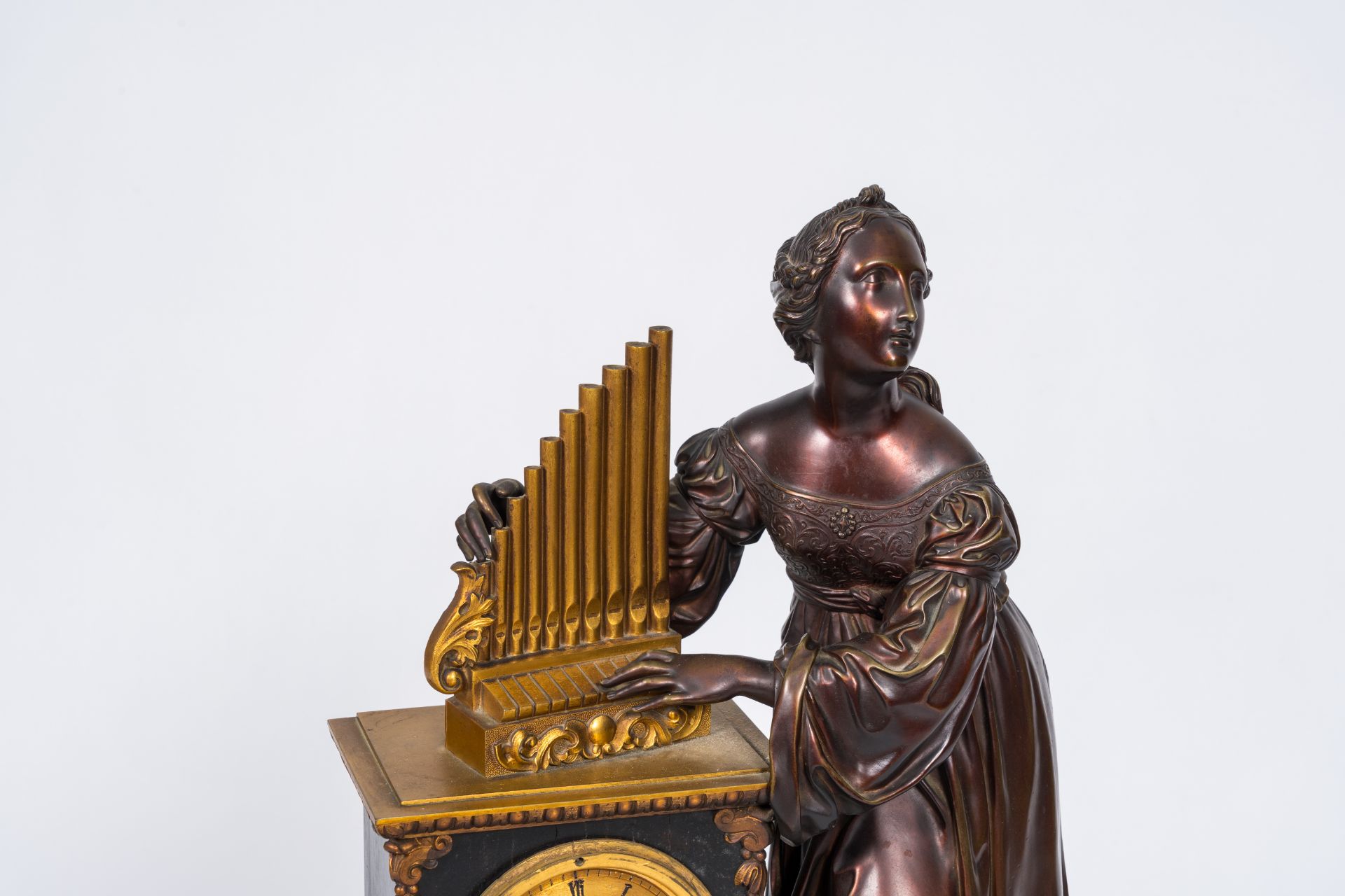 A French patinated and gilt bronze mounted vert de mer marble mantel clock crowned with Saint Cecili - Image 9 of 10