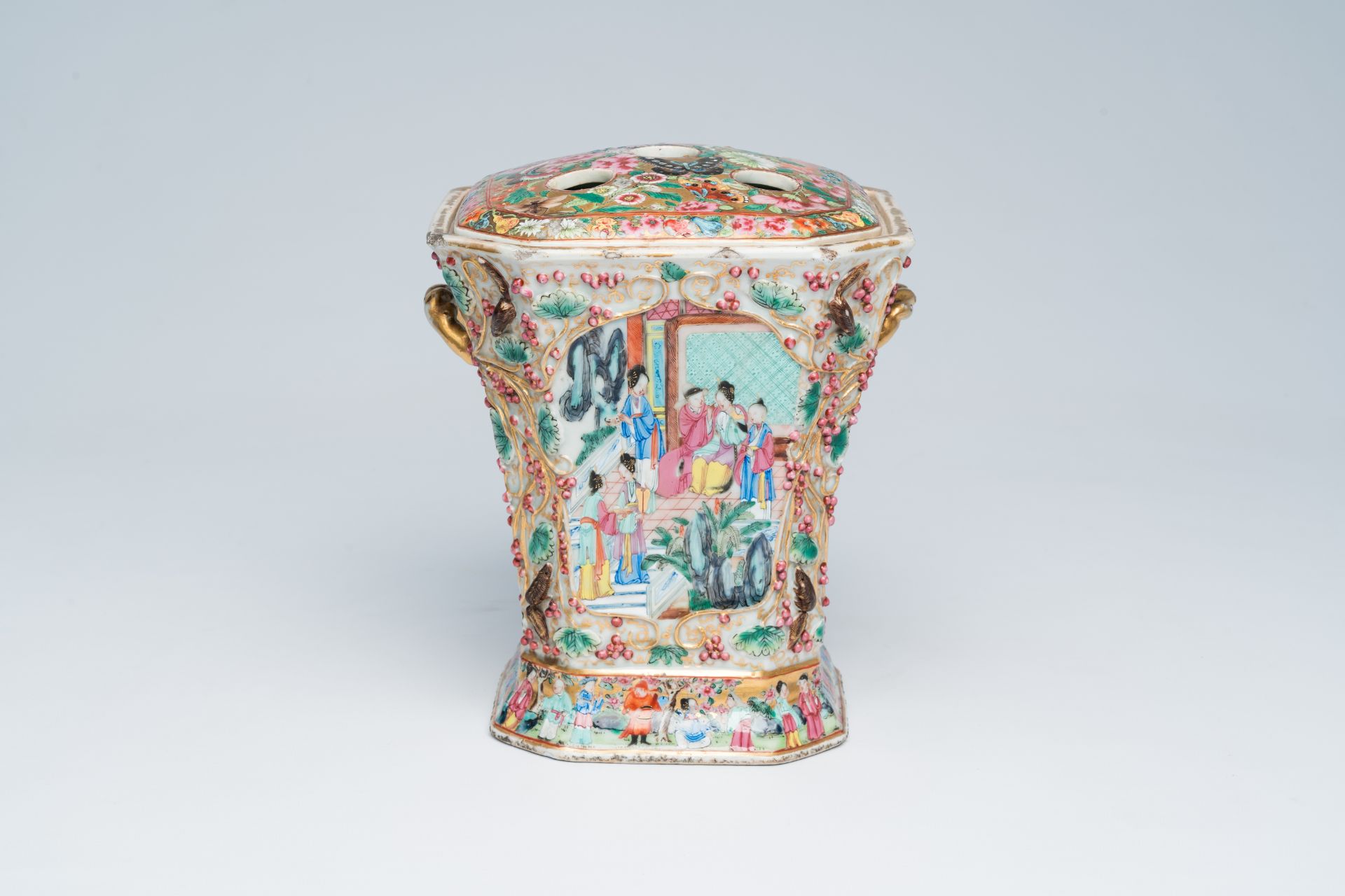 An octagonal Chinese Canton famille rose flower holder with palace scenes and flowers and squirrels - Image 3 of 9