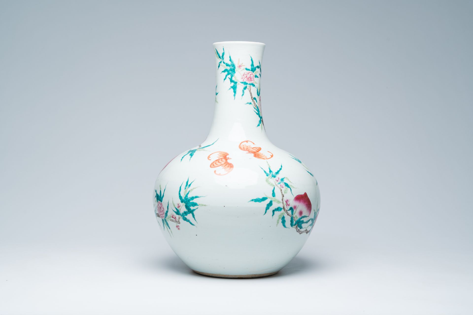 A large Chinese famille rose 'nine peaches' tianqu ping vase, 19th C. - Image 4 of 9