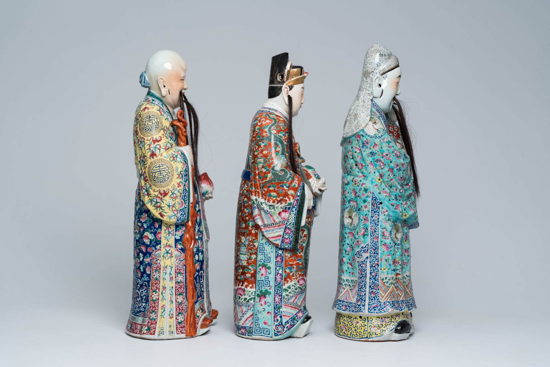 Three Chinese famille rose 'Star God' figures, 19th/20th C. - Image 4 of 6