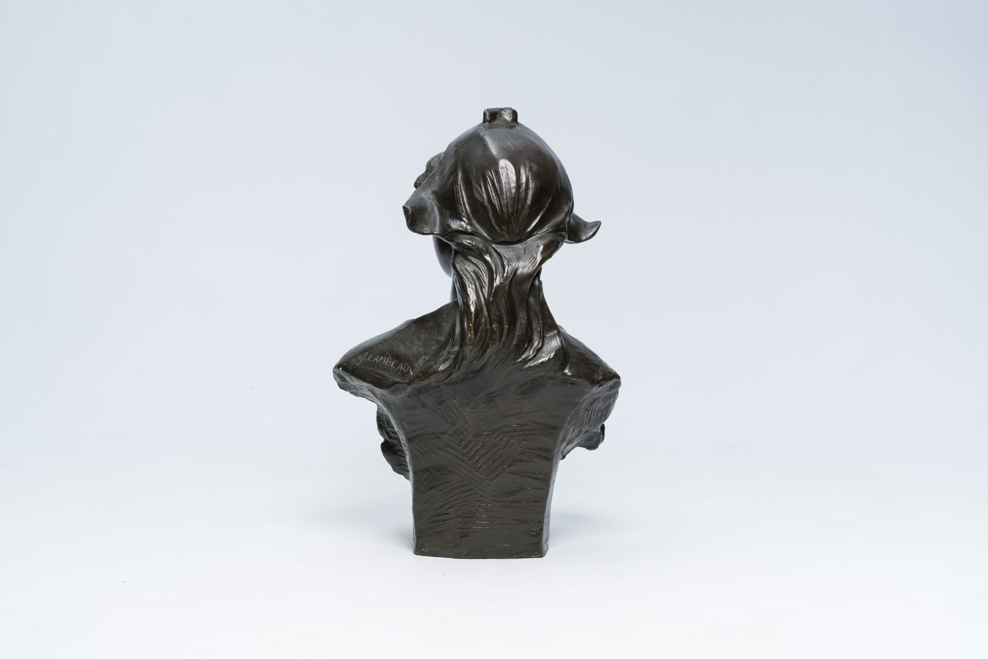 Jef Lambeaux (1852-1908): Bust of a young lady with a headdress, brown patinated bronze - Image 3 of 8