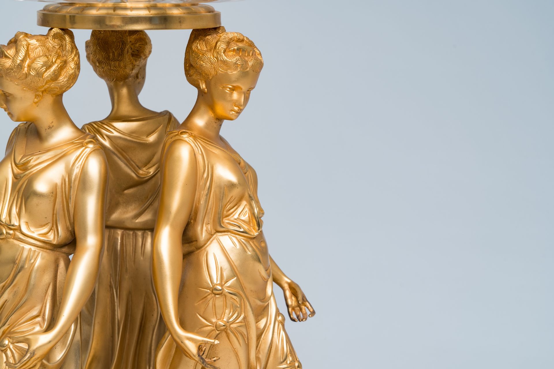 A lavish table centrepiece consisting of a decorative crystal bowl worn by the three graces in gilt - Image 7 of 7