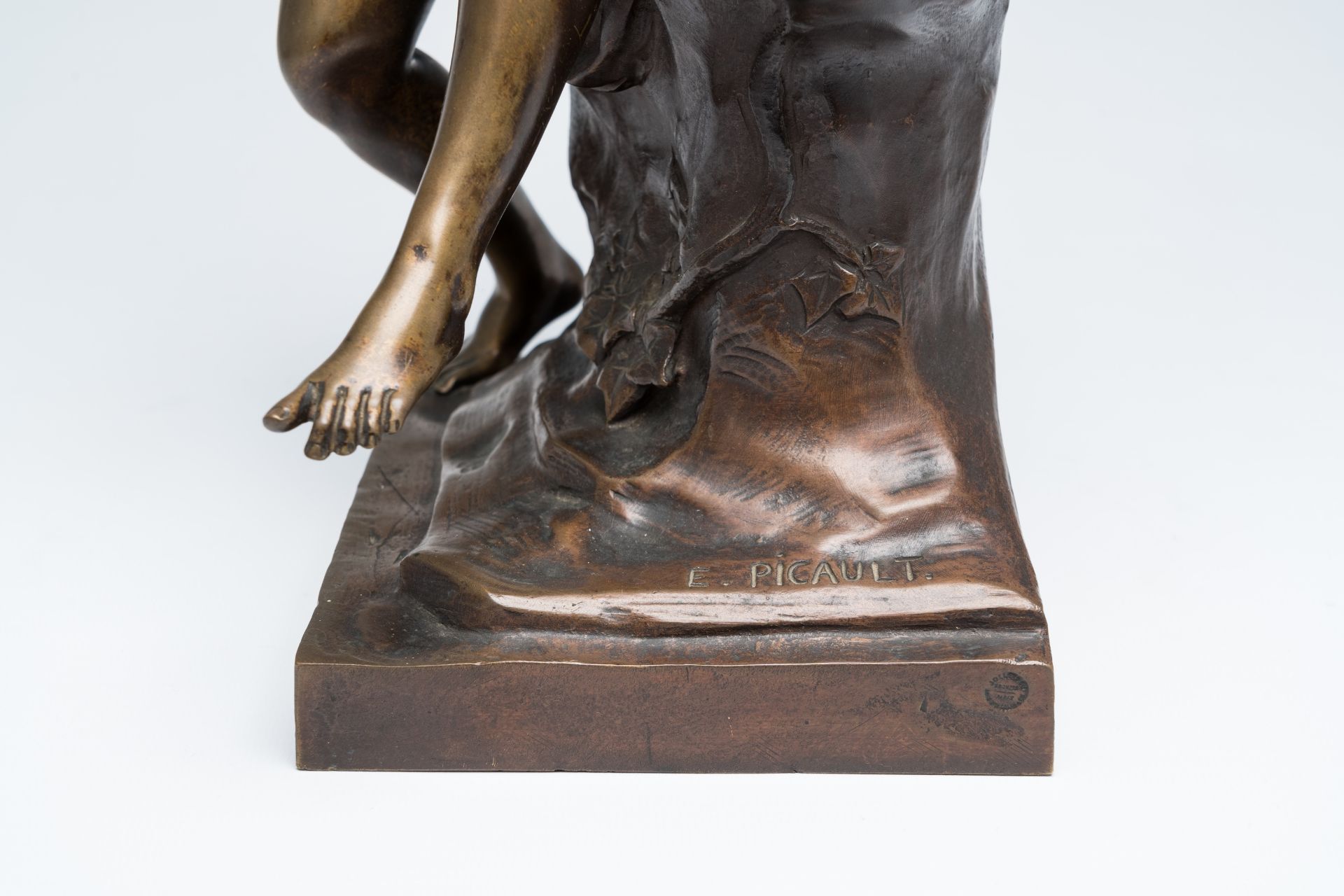 Emile Picault (1833-1915): 'Le souvenir', brown patinated bronze - Image 10 of 12