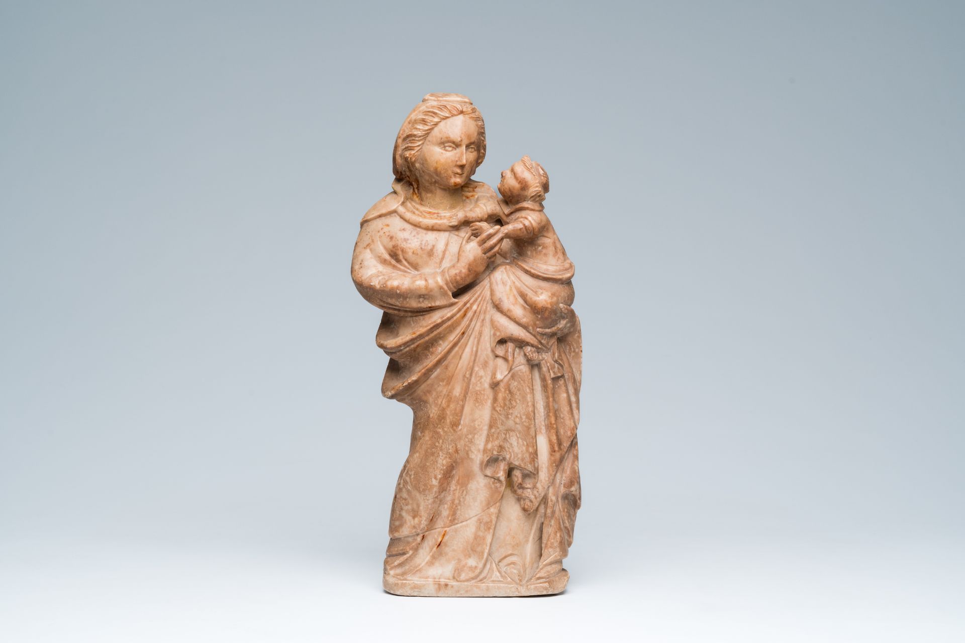 An Italian alabaster Madonna and Child, presumably Trapani, Sicily, 17th C. - Image 2 of 7