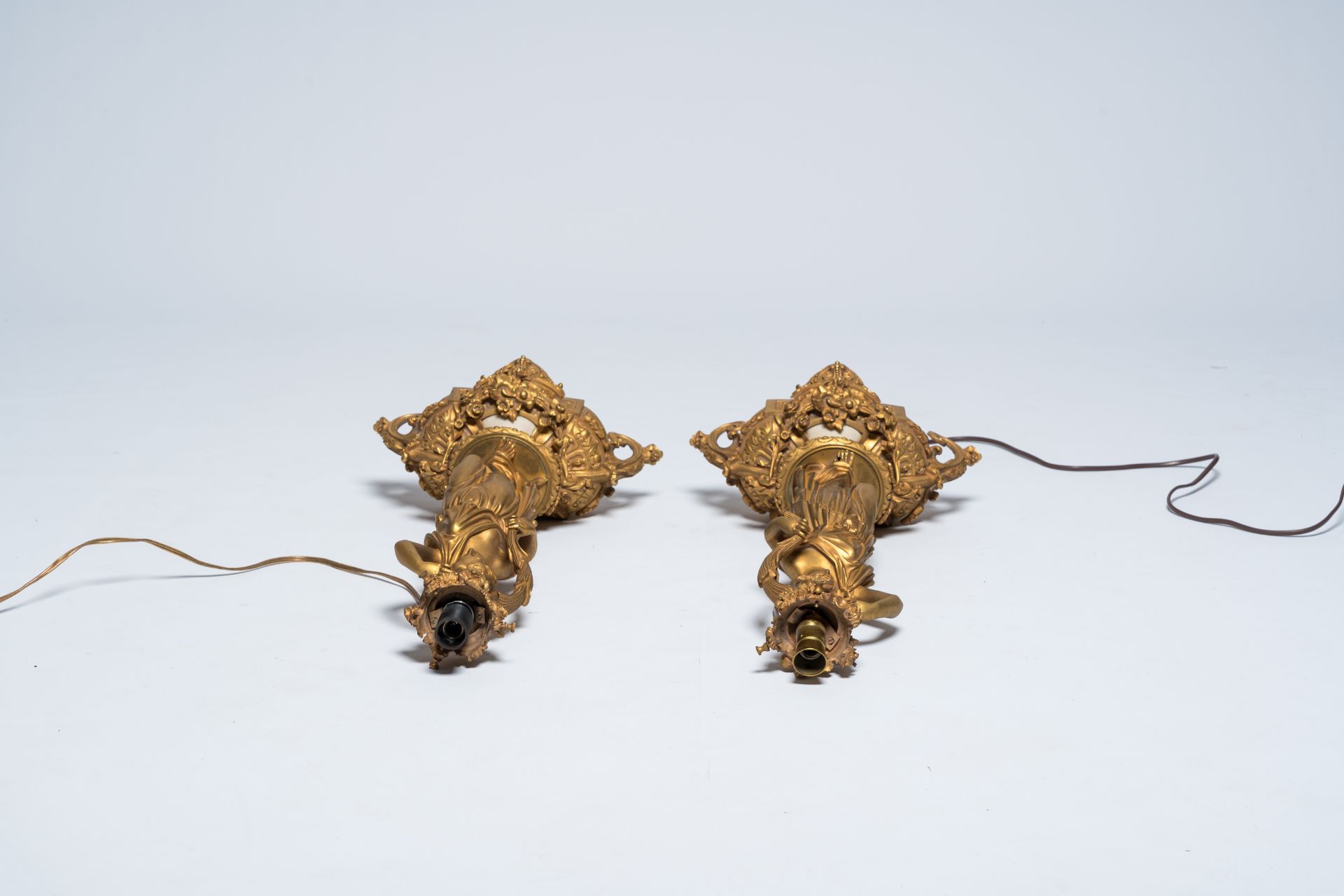 An imposing French three-piece gilt bronze and white marble 'Three Graces' clock garniture, 19th/20t - Image 18 of 19