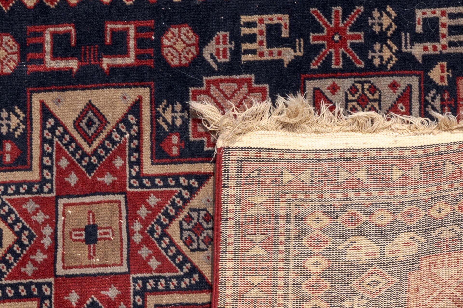 Four various Oriental rugs with geometric design, a.o. a Persian Taleghan rug, wool on cotton, 20th - Image 5 of 6