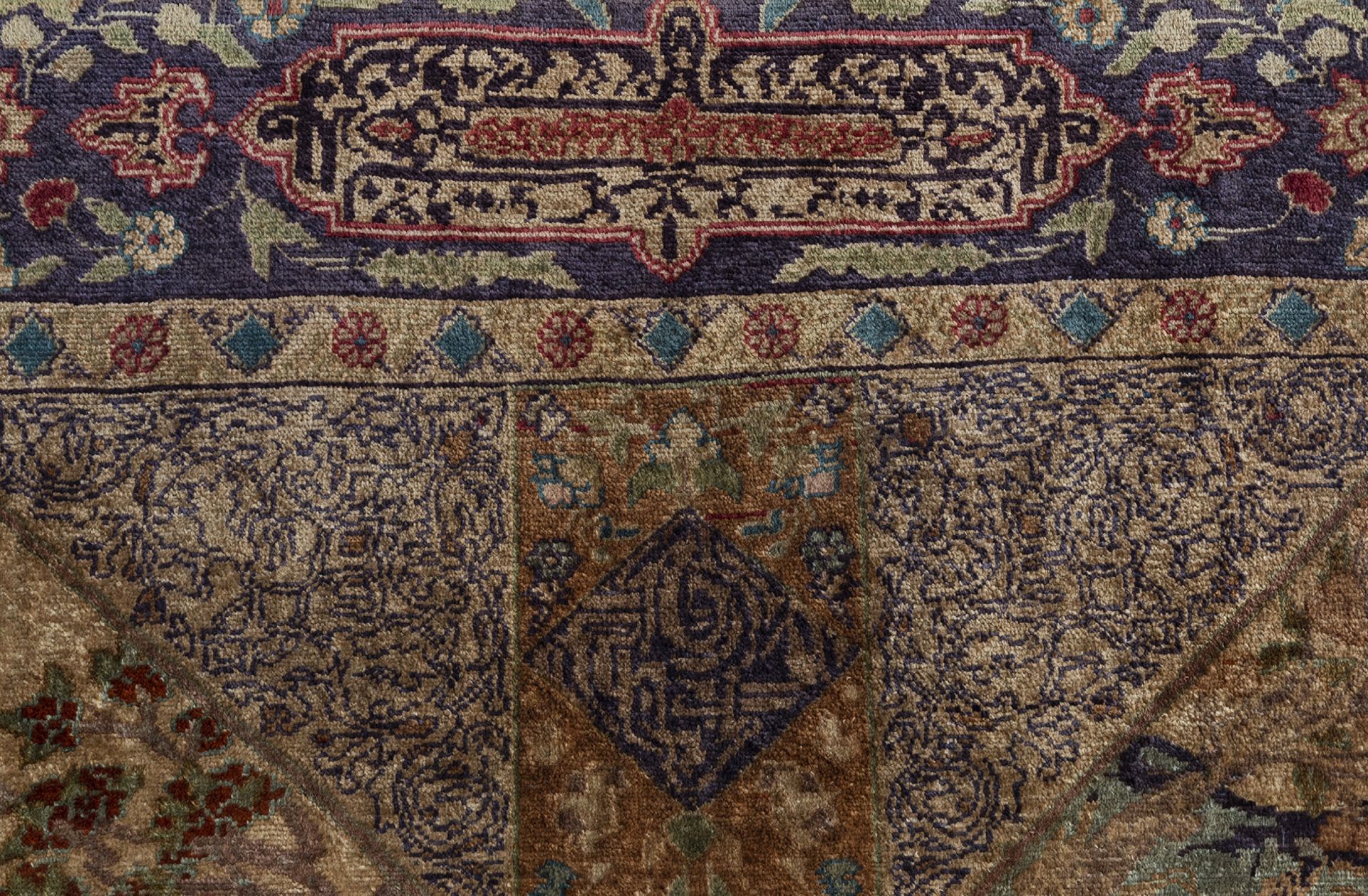 A Turkish Kayseri pictorial rug, silk on cotton, Anatolia, 19th/20th C. - Image 9 of 16