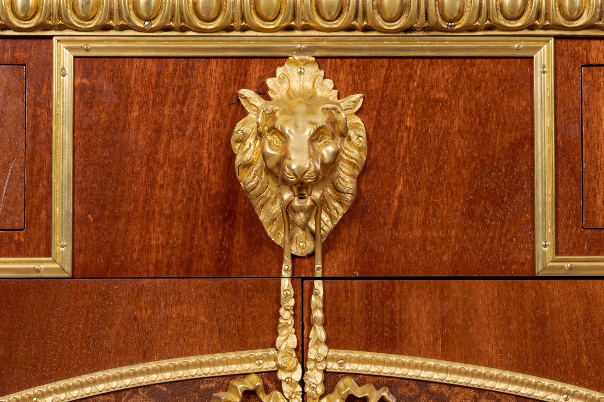 An impressive Neoclassical gilt bronze mounted wood chest of drawers with marble top, 20th C. - Image 4 of 10