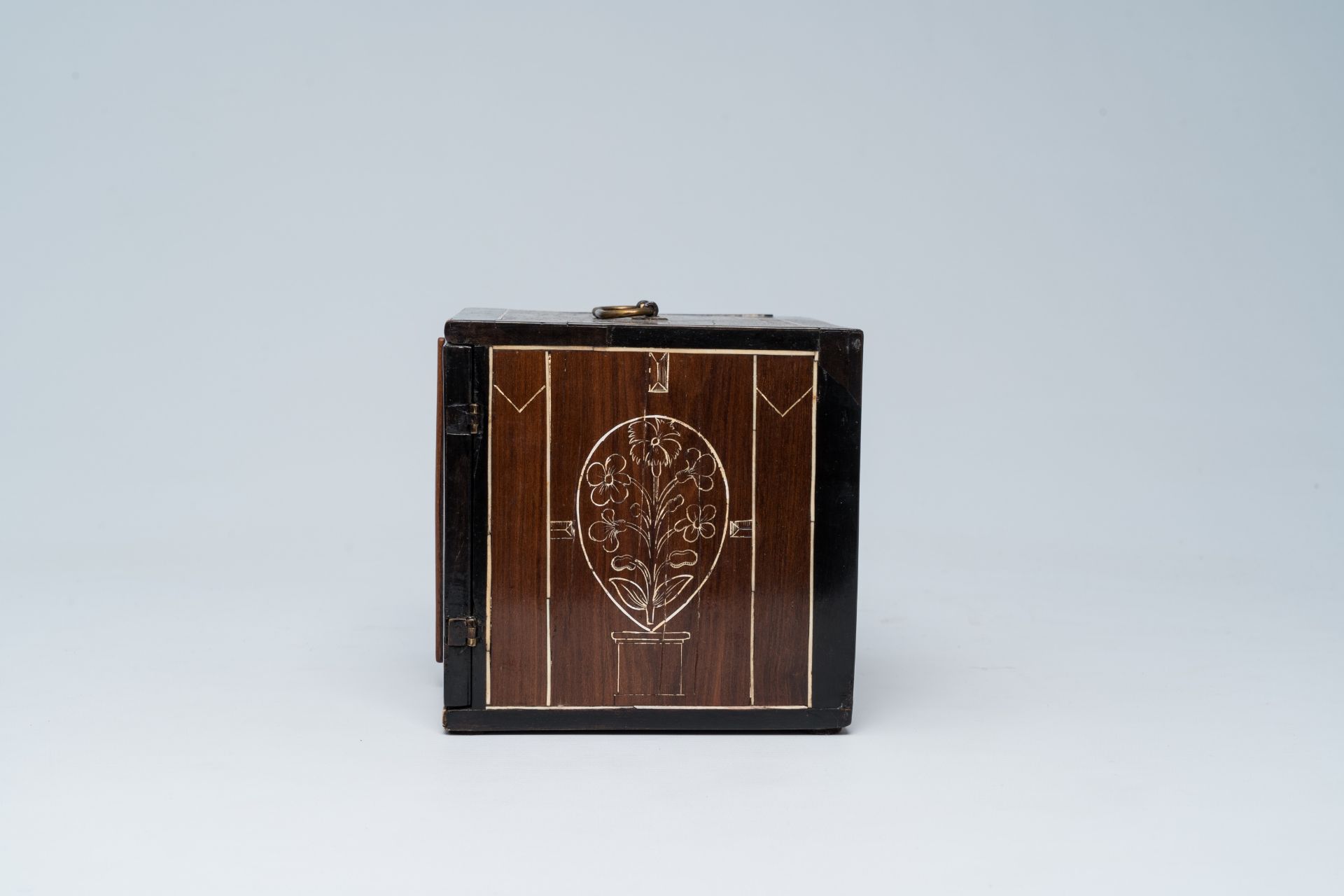 An elegant wood bone mounted miniature cabinet with figures and floral design, 17th/18th C. - Image 5 of 13