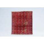A Turkmen Tekke rug with geometric design, wool on cotton, 20th C.