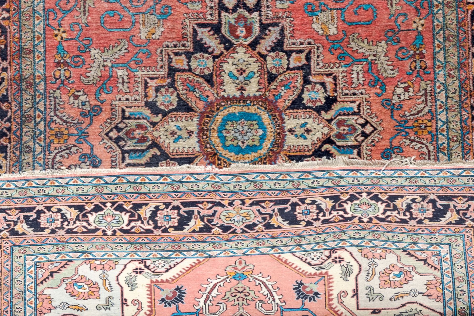 Four various Oriental rugs with floral design, wool on cotton, 20th C. - Image 3 of 6