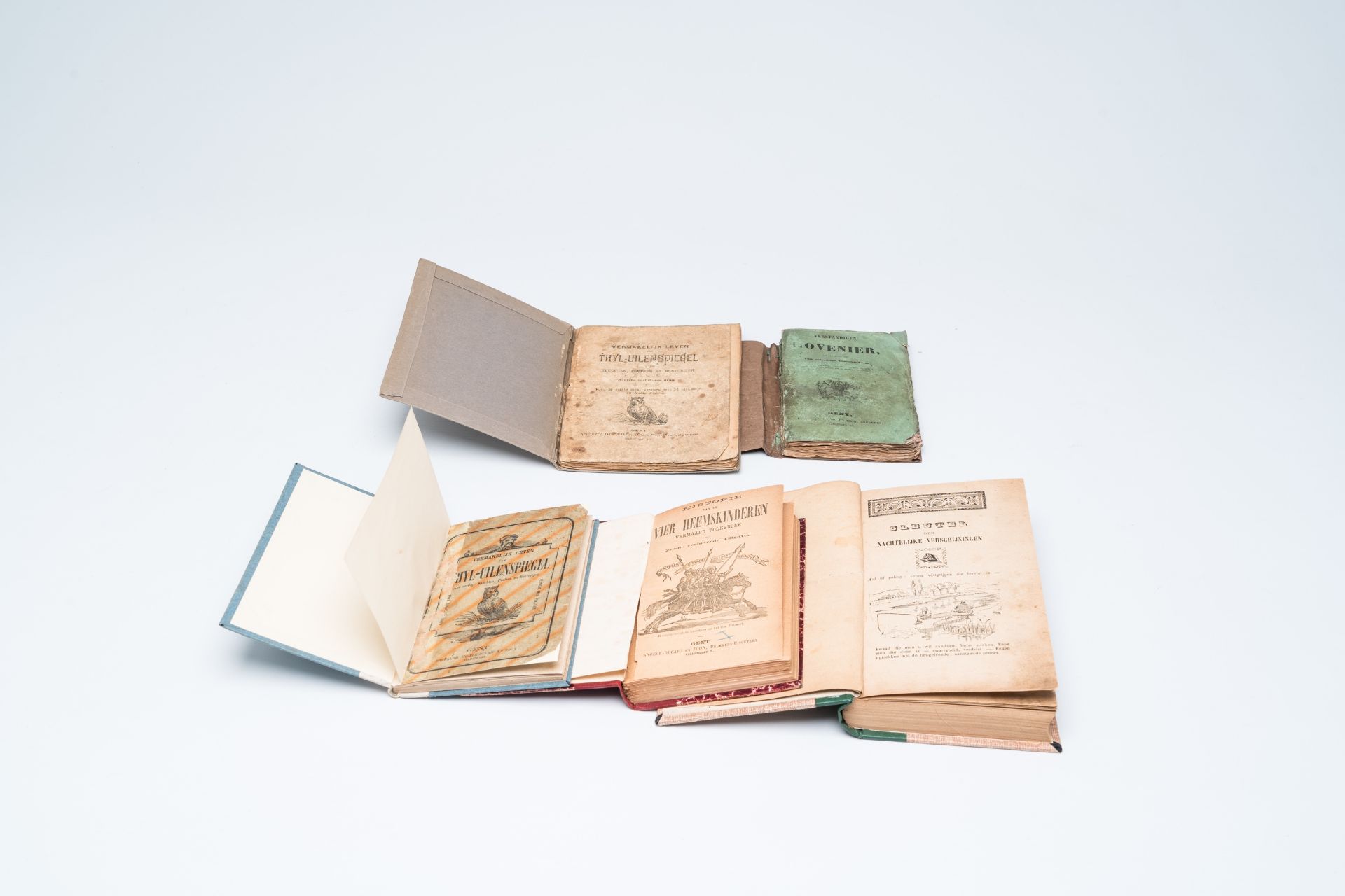 Nineteen various chapbooks printed in Ghent by 'Snoeck-Ducaju en zoon', 19th C. - Image 4 of 4