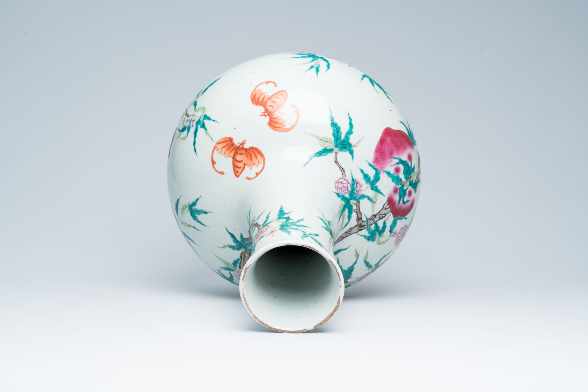 A large Chinese famille rose 'nine peaches' tianqu ping vase, 19th C. - Image 6 of 9