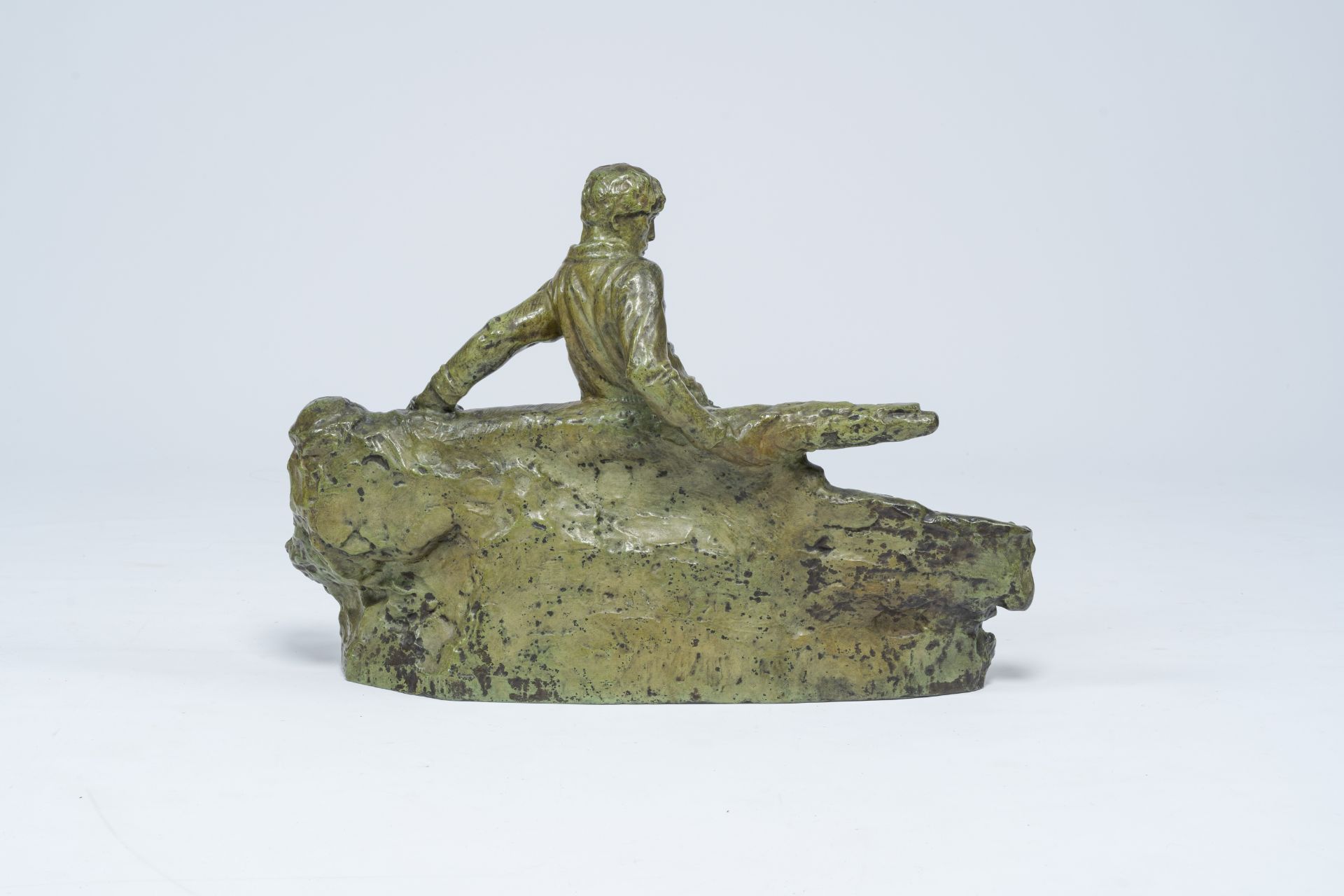 Victor Demanet (1895-1964): Man at the helm on a choppy sea, green patinated bronze - Image 4 of 8