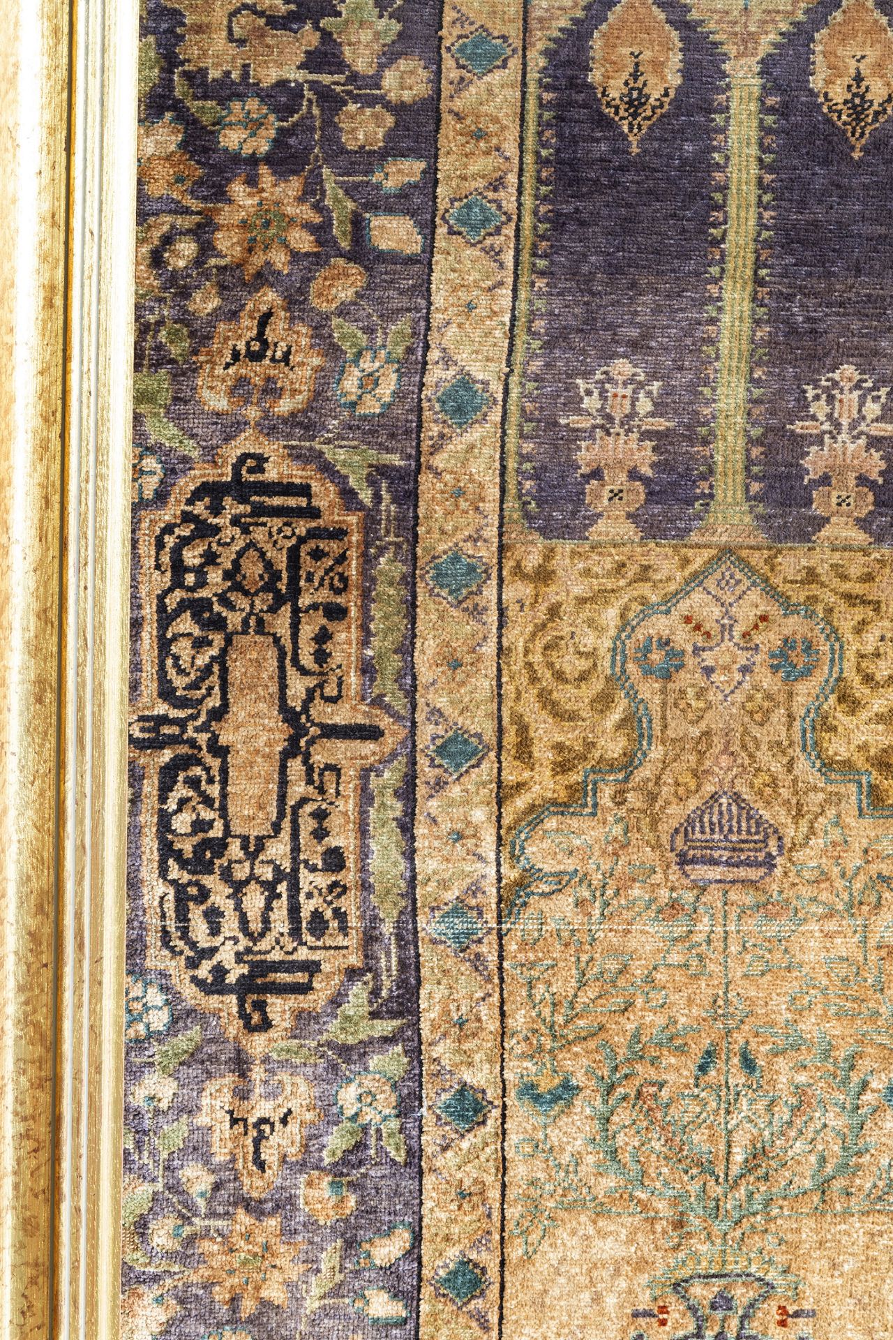 A Turkish Kayseri pictorial rug, silk on cotton, Anatolia, 19th/20th C. - Image 7 of 16