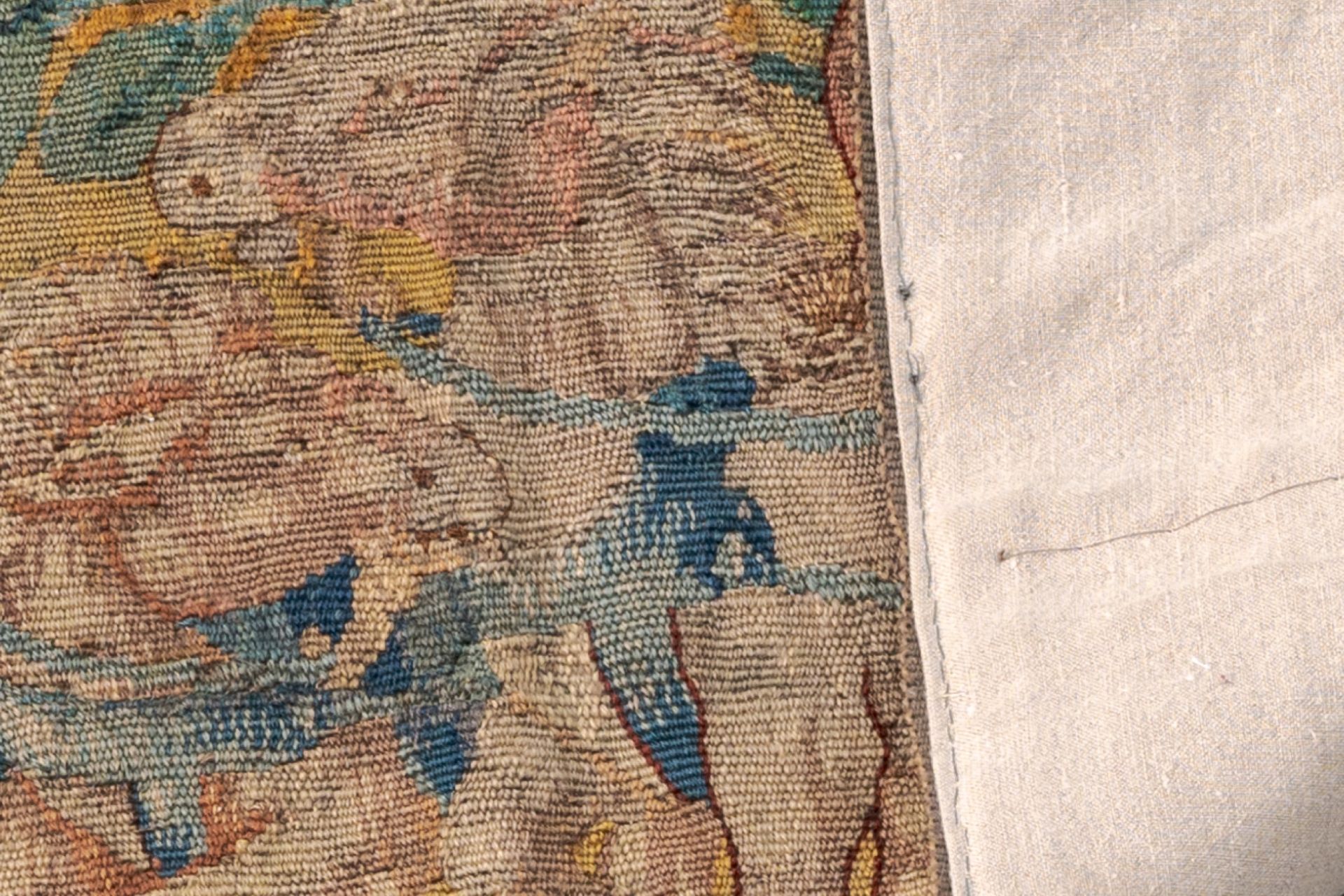 Two fragments of Flemish wall tapestries with musicians, 17th C. - Image 9 of 10