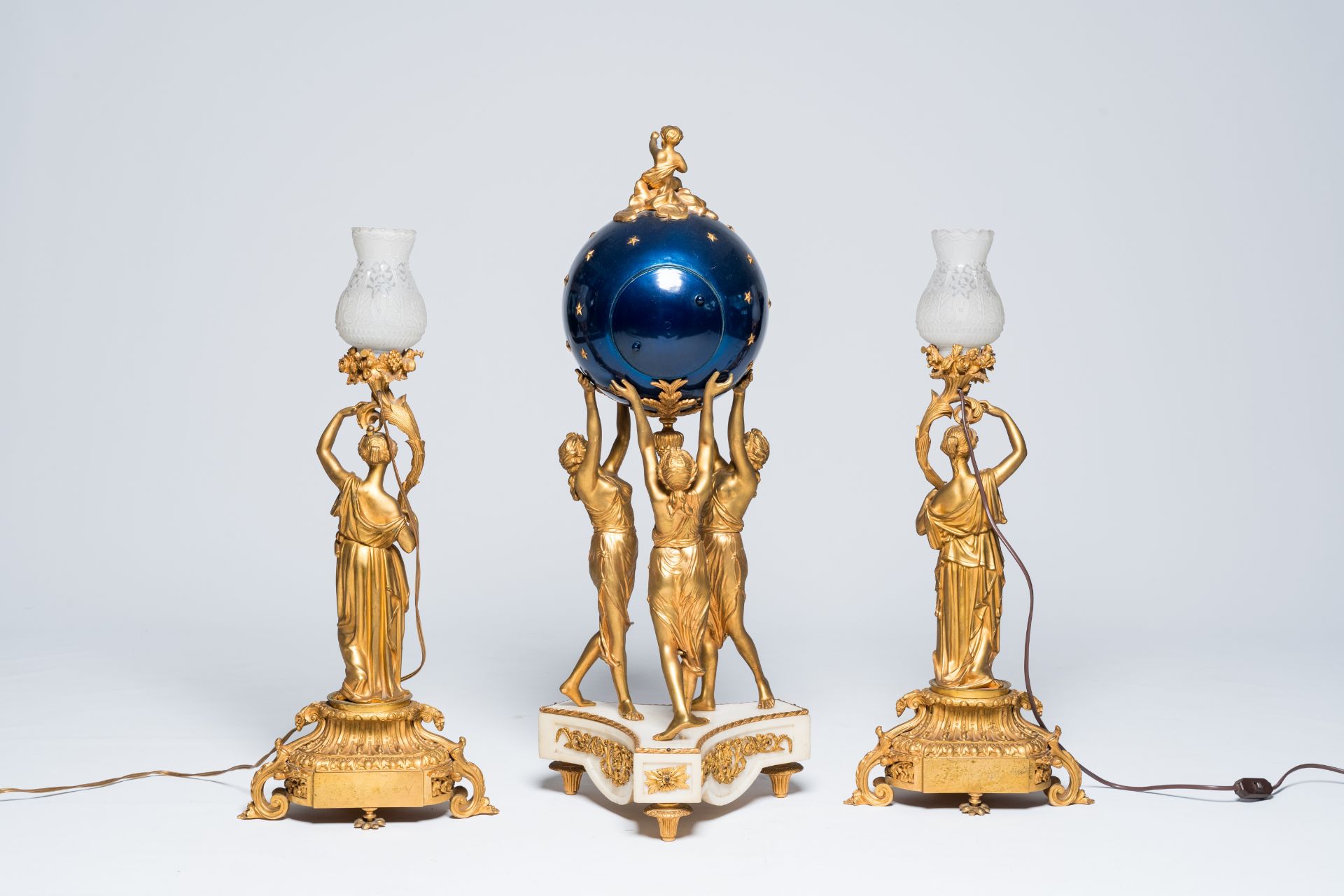 An imposing French three-piece gilt bronze and white marble 'Three Graces' clock garniture, 19th/20t - Image 3 of 19