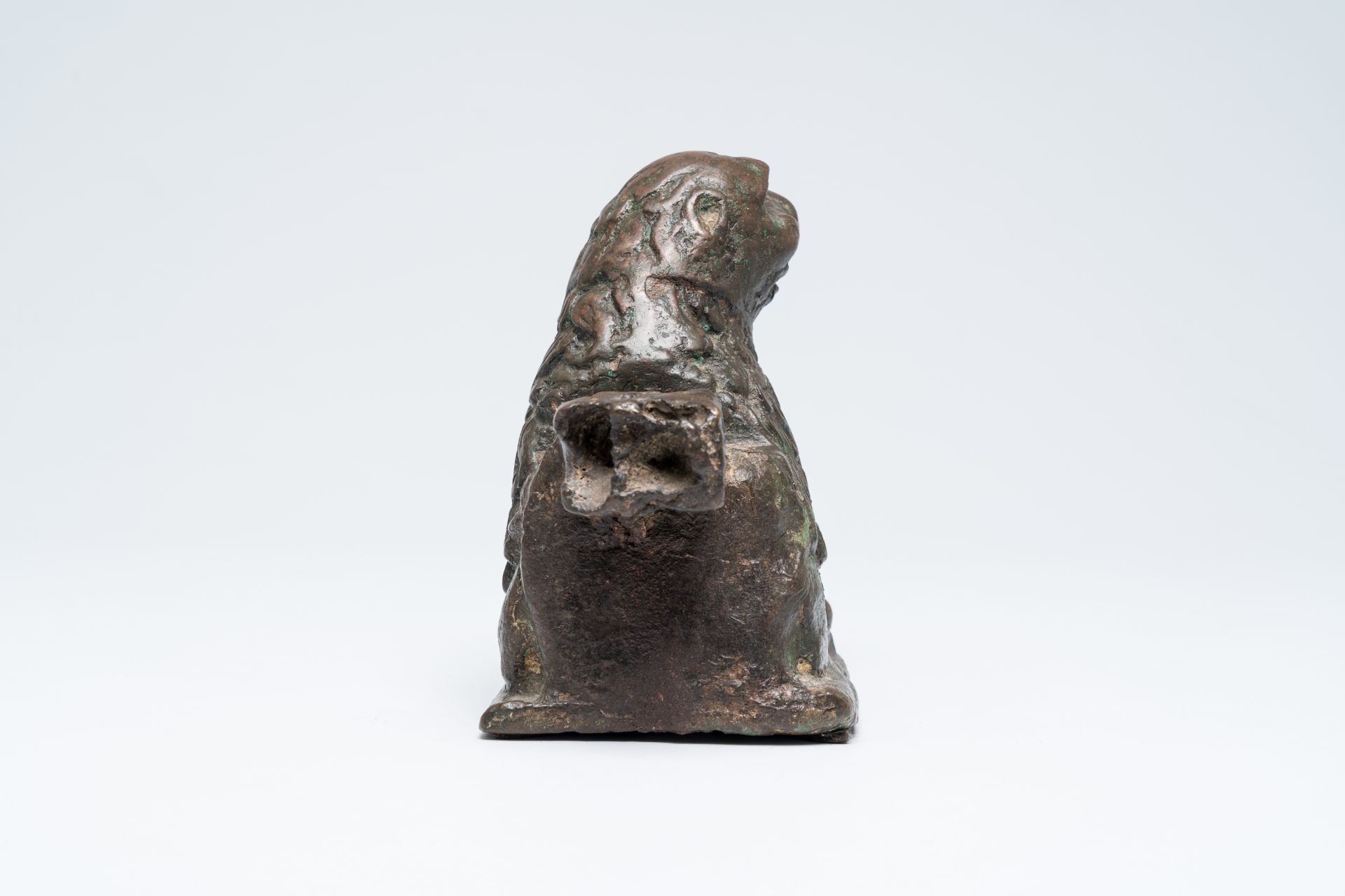 A North Italian Romanesque patinated bronze model of a lion, 13th C. - Image 5 of 7