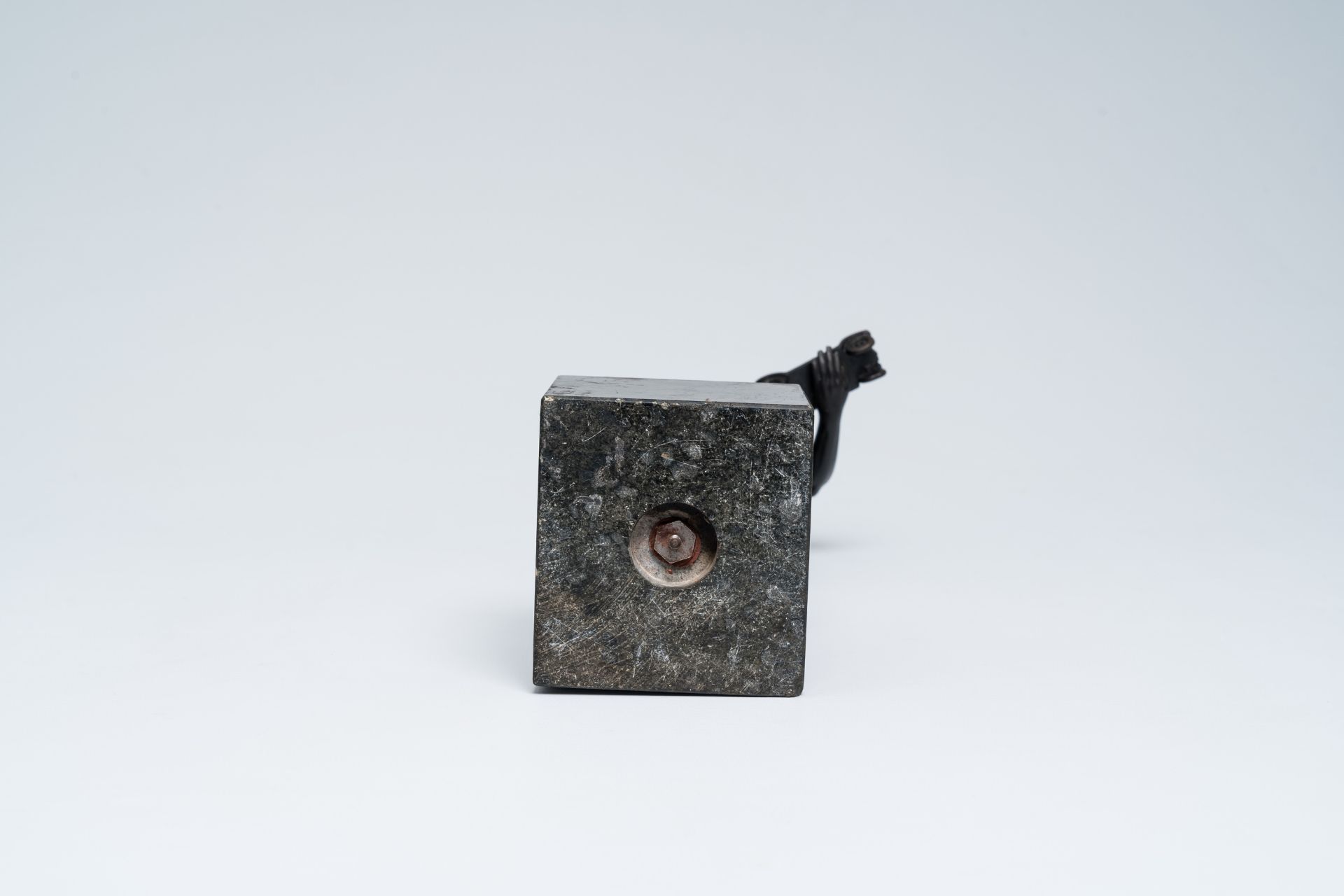 Erich Saalmann (act. 1918-1932): The autopilot, patinated bronze on a marble base - Image 7 of 8