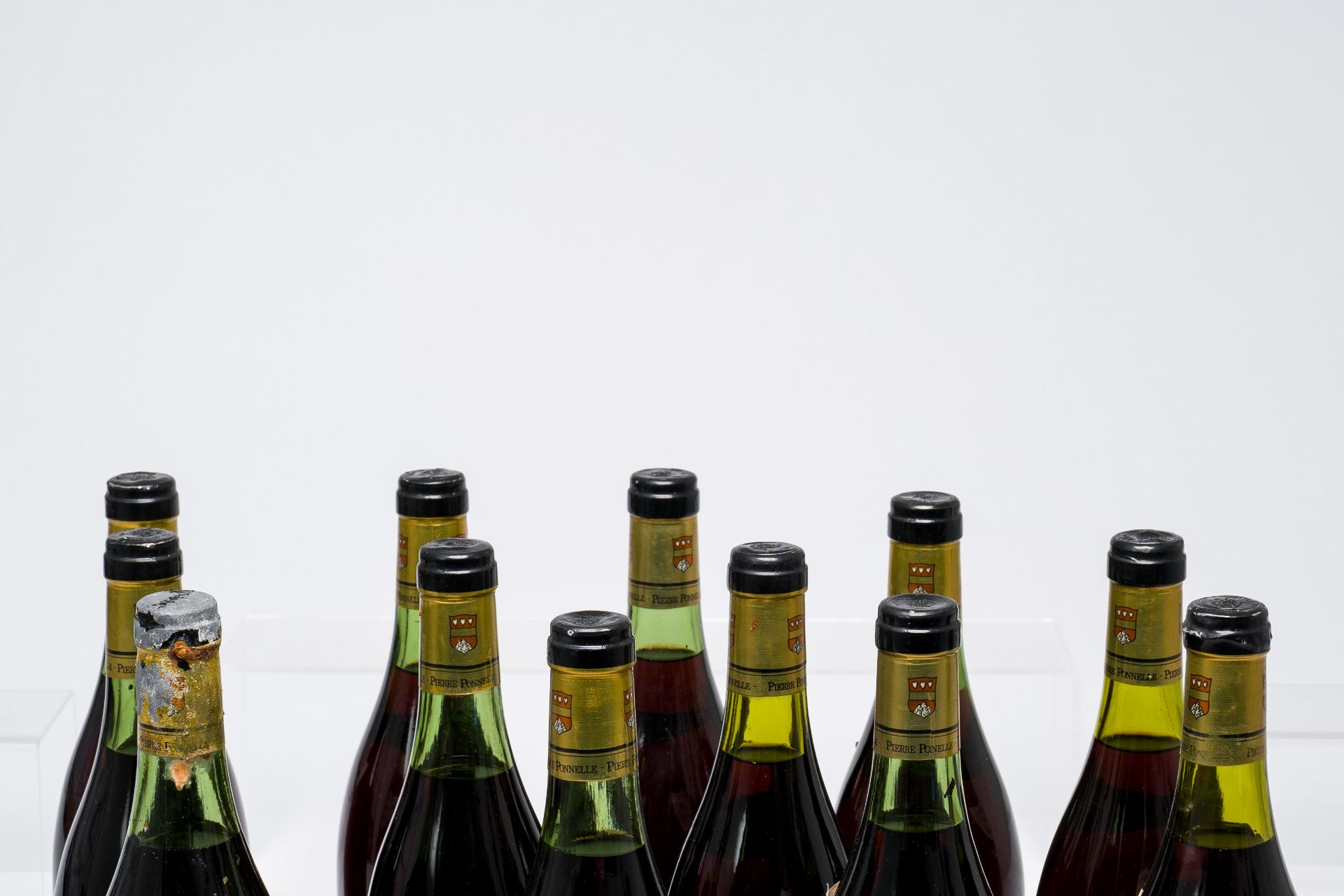 Twelve bottles of Charmes-Chambertin 'Les Mazoyeres' and twelve bottles of Bonnes-Mares, Domaine Pon - Bild 3 aus 7