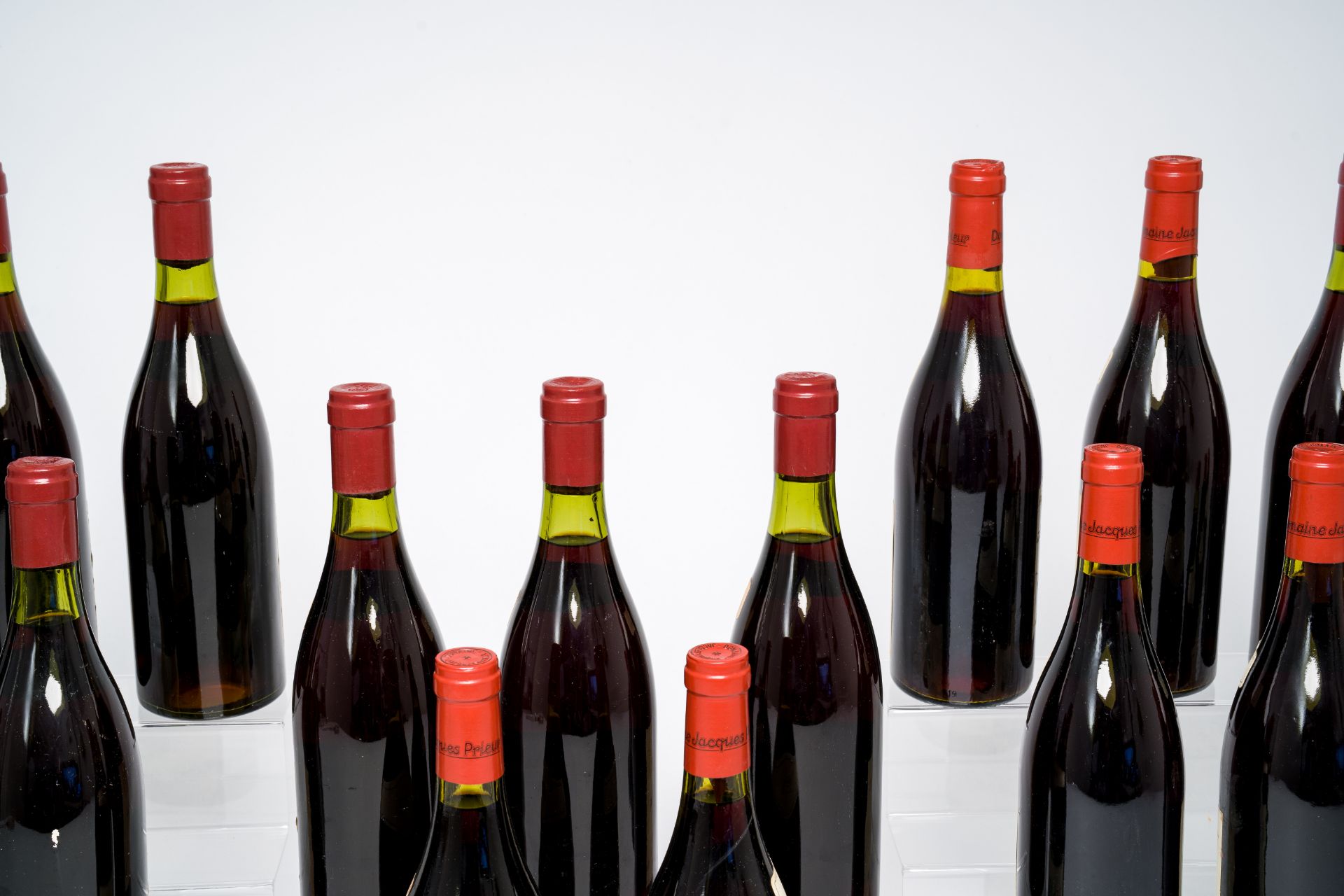 48 bottles of Beaune Clos de la Feguine, Domaine Jacques Prieur, 1973 and 1976 - Bild 8 aus 9