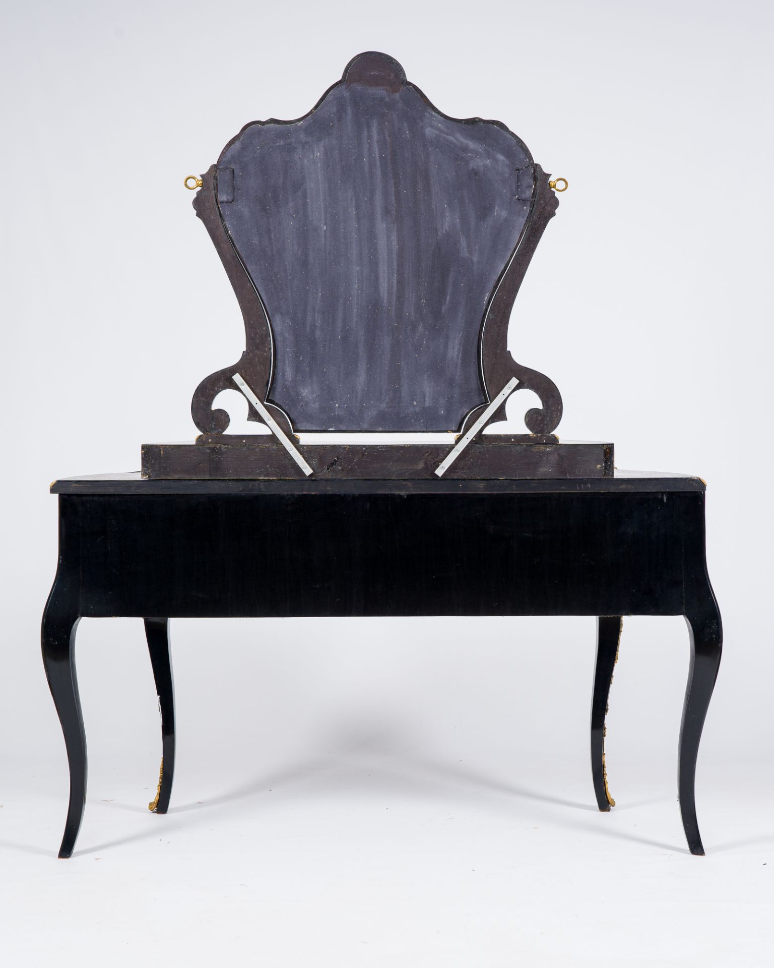 A French gilt mounted faux tortoiseshell and brass marquetry Boulle dressing table, 20th C. - Image 4 of 9