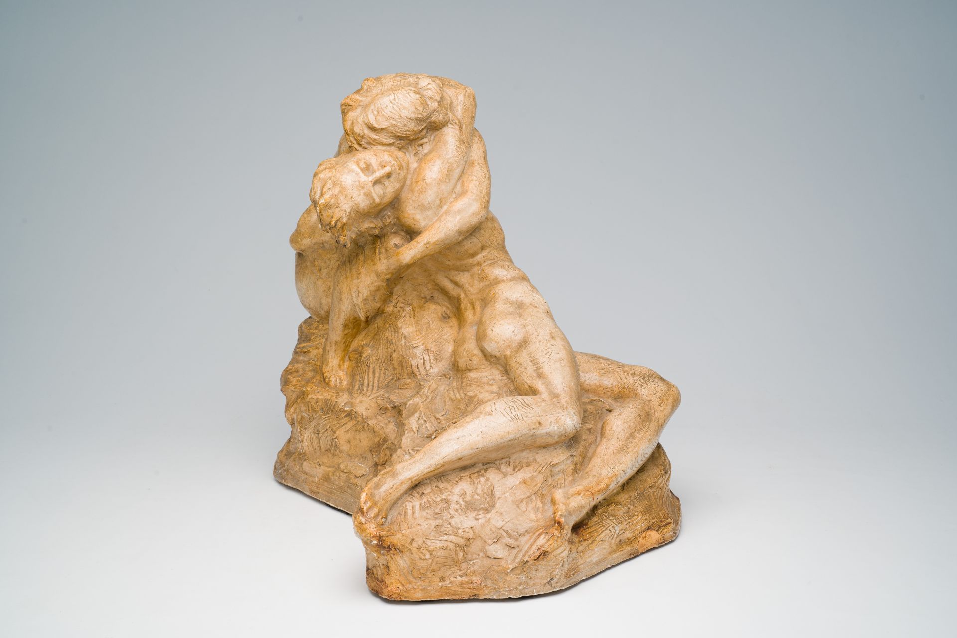 Cesar Schroevens (1884-1972): The embrace, patinated plaster, dated 1943 - Image 2 of 11