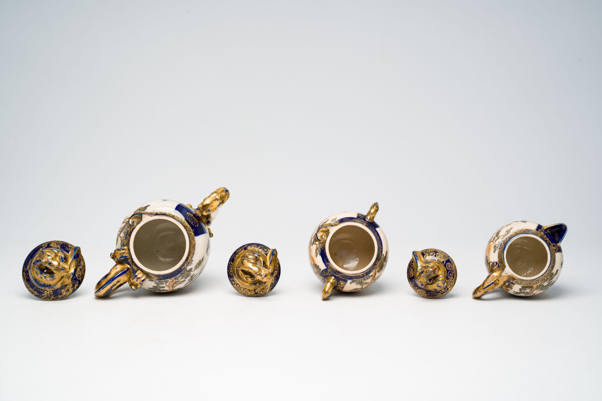 A fifteen-piece Japanese Satsuma coffee and tea set with figures in a landscape, Sarashina, Meiji, e - Image 10 of 11
