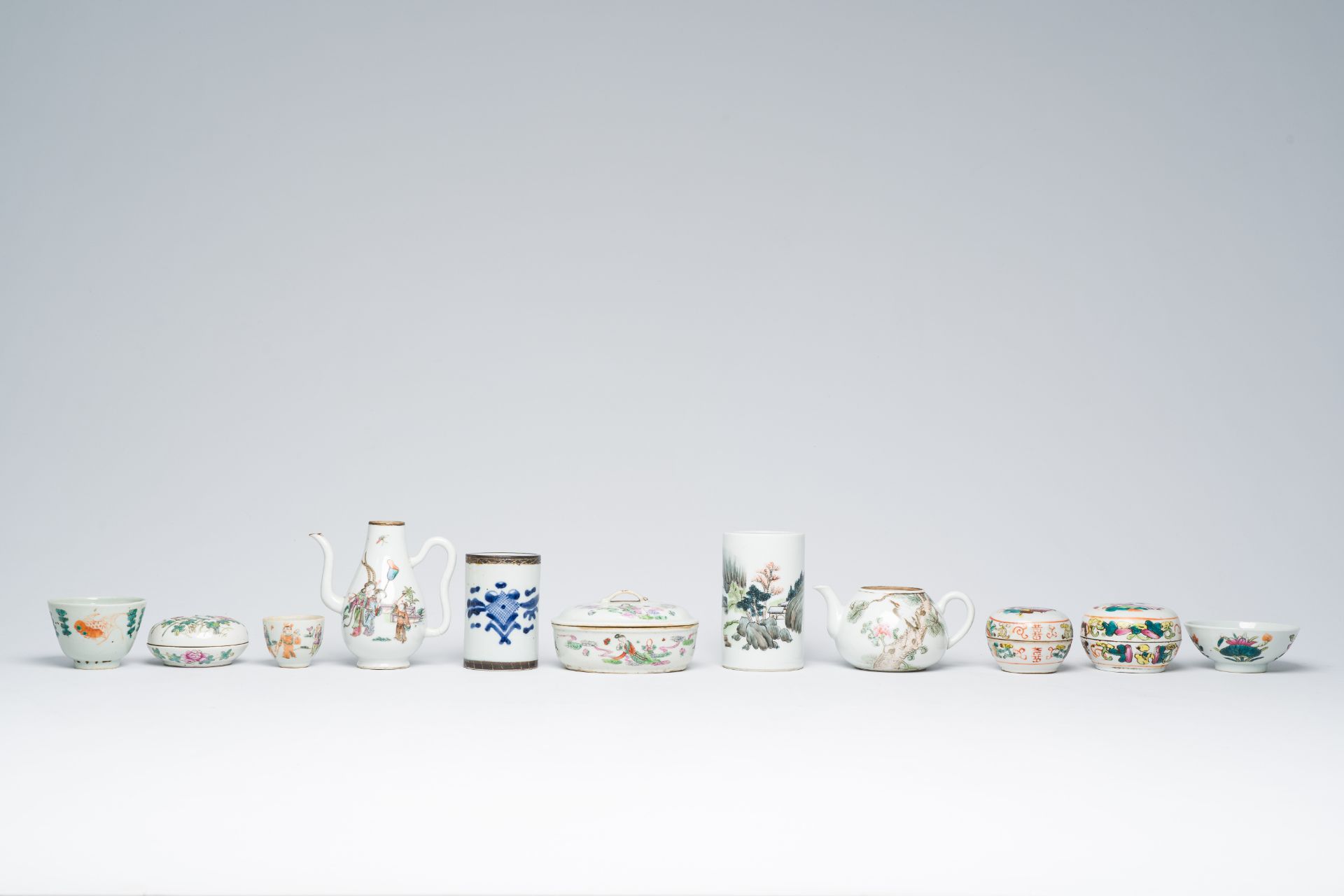 A varied collection of Chinese famille rose, blue, white, qianjiang cai and iron-red porcelain, 19th - Image 10 of 21