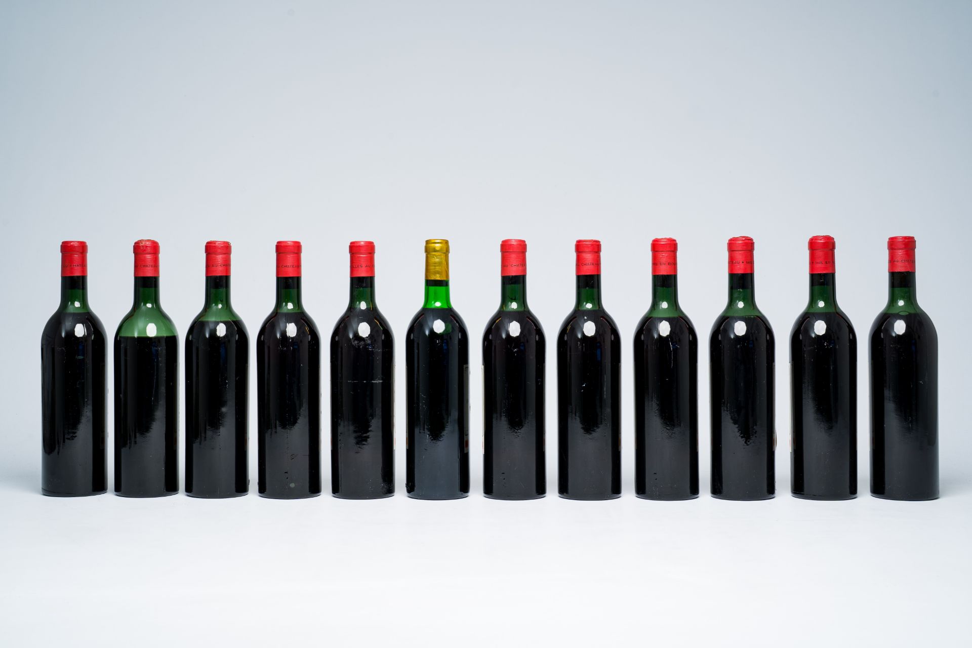 Eleven bottles of Chateau Croizet-Bages and a bottle of Chateau Pichon Longueville Comtesse de Lalan - Image 2 of 4